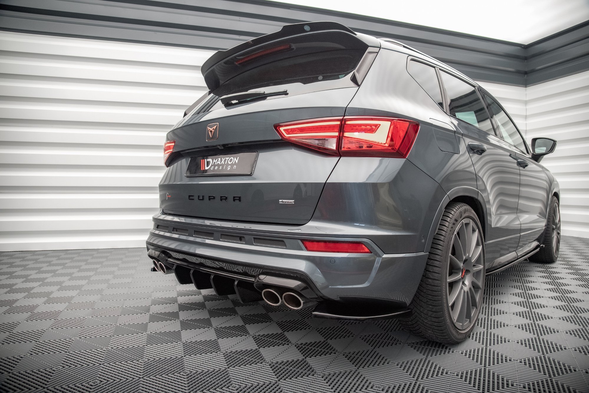 Maxton Heck Ansatz Flaps Diffusor für Cupra Ateca Mk1 / Mk1 Facelift schwarz Hochglanz
