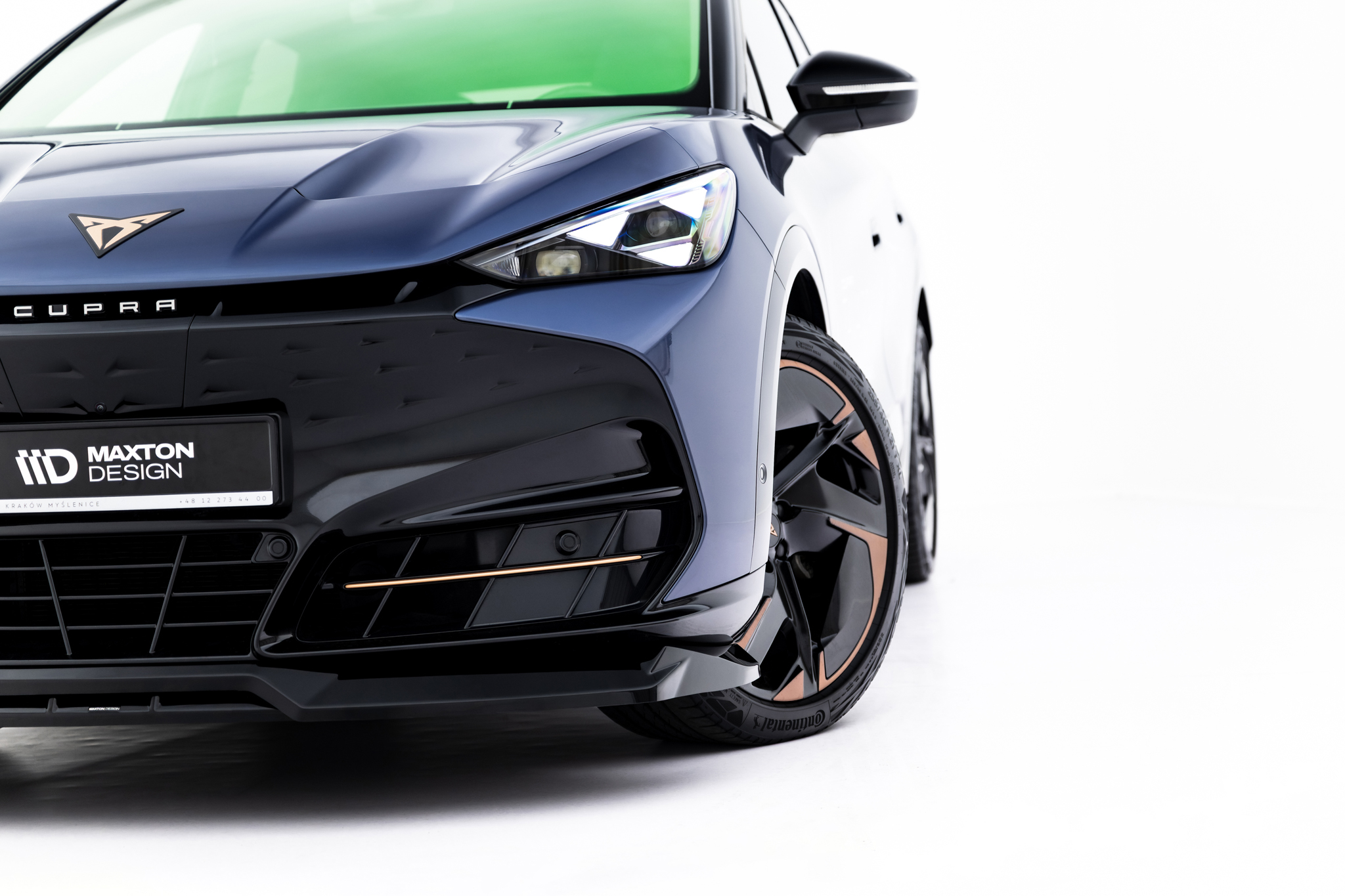 Maxton Front Ansatz für Cupra Tavascan Mk1 schwarz Hochglanz