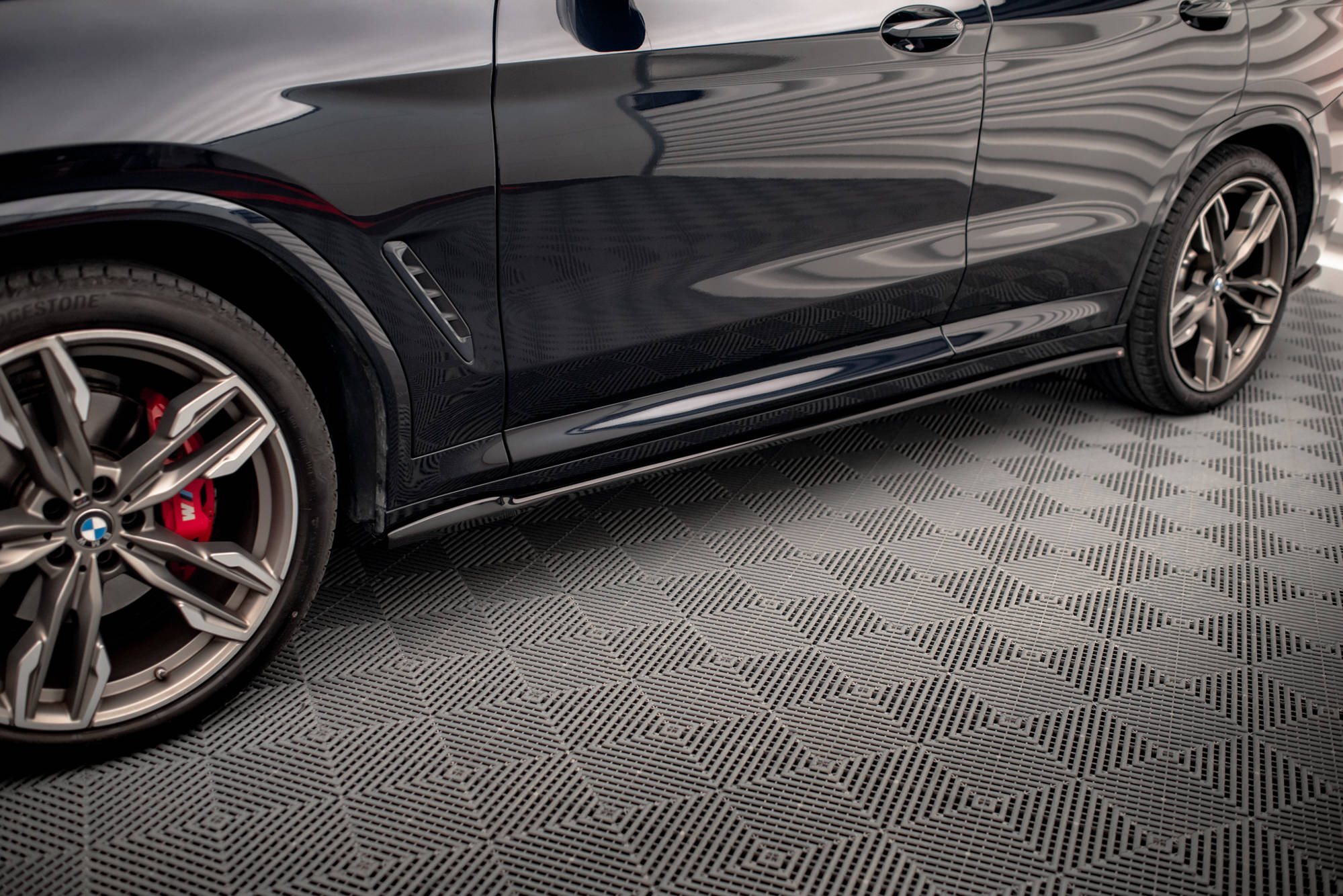 Maxton Seitenschweller Ansatz V.2 für BMW X3 M40d / M40i / M-Paket G01  schwarz Hochglanz