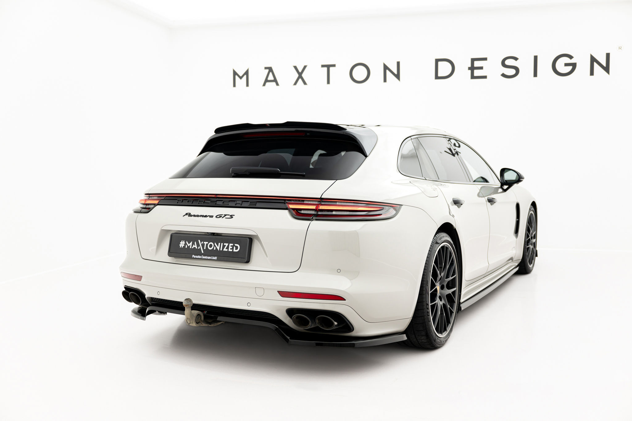 Maxton Spoiler CAP für Porsche Panamera GTS / 4S / E-Hybrid / Turbo S E-Hybrid Sport Turismo 971 Facelift schwarz Hochglanz