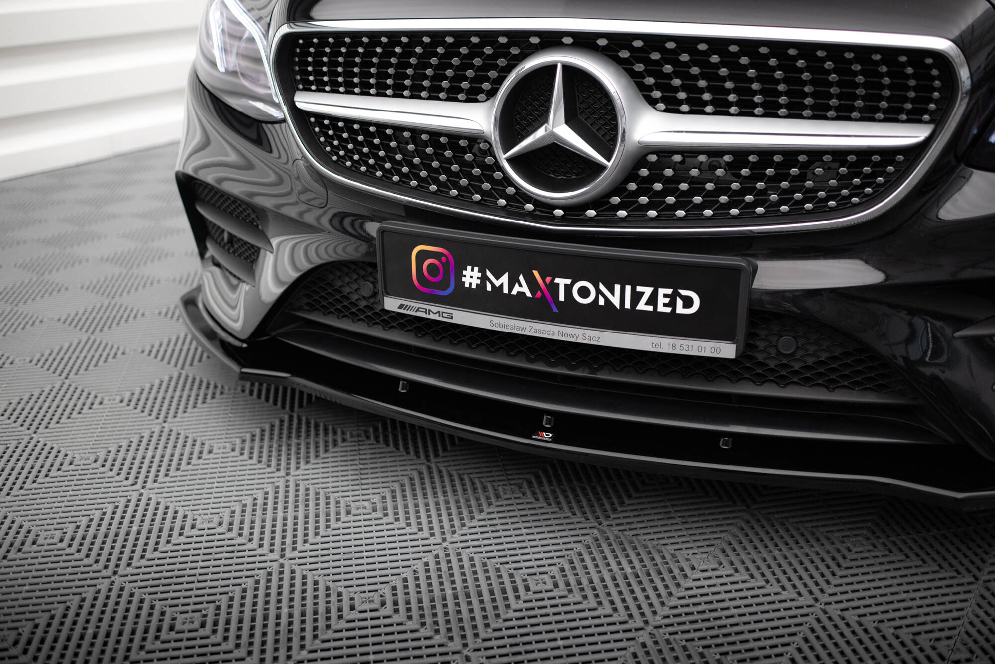 Maxton Front Ansatz V.1 für Mercedes-Benz E-Klasse W213 Coupe (C238) / Cabriolet (A238) AMG-Line / 53 AMG schwarz Hochglanz