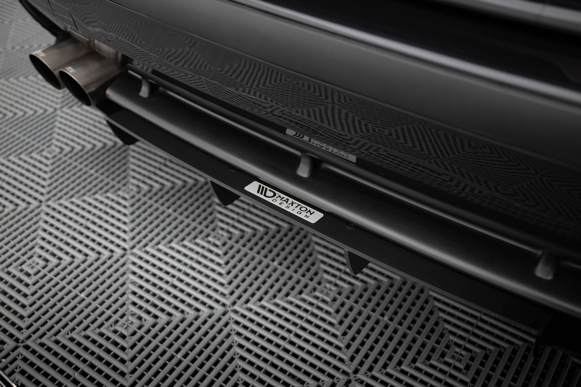 Maxton Diffusor Heck Ansatz für Heckschürze für BMW M3 / 3 M-Paket E36 Coupe