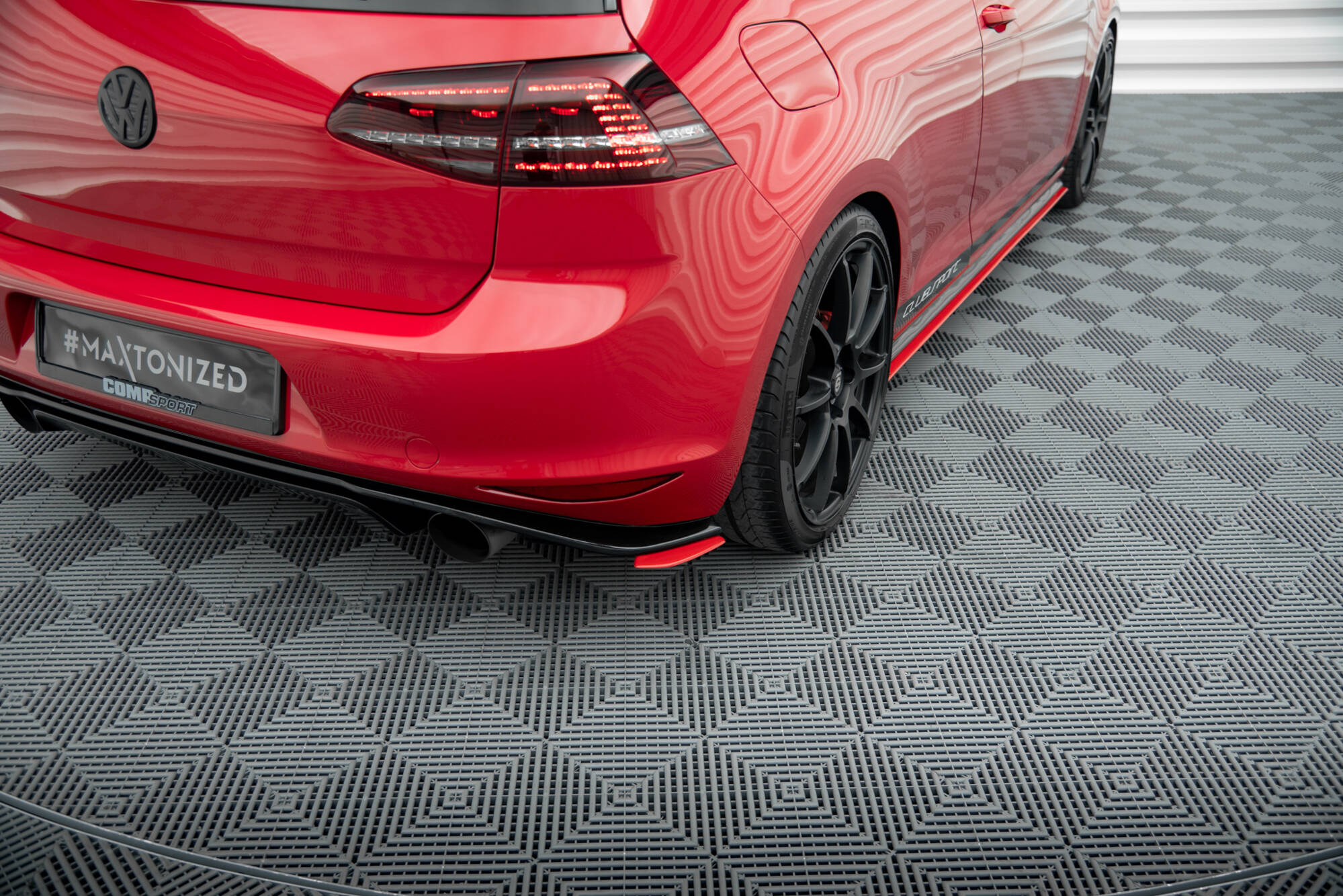Maxton Heck Ansatz Flaps Diffusor für VW GOLF Mk7 GTI CLUBSPORT