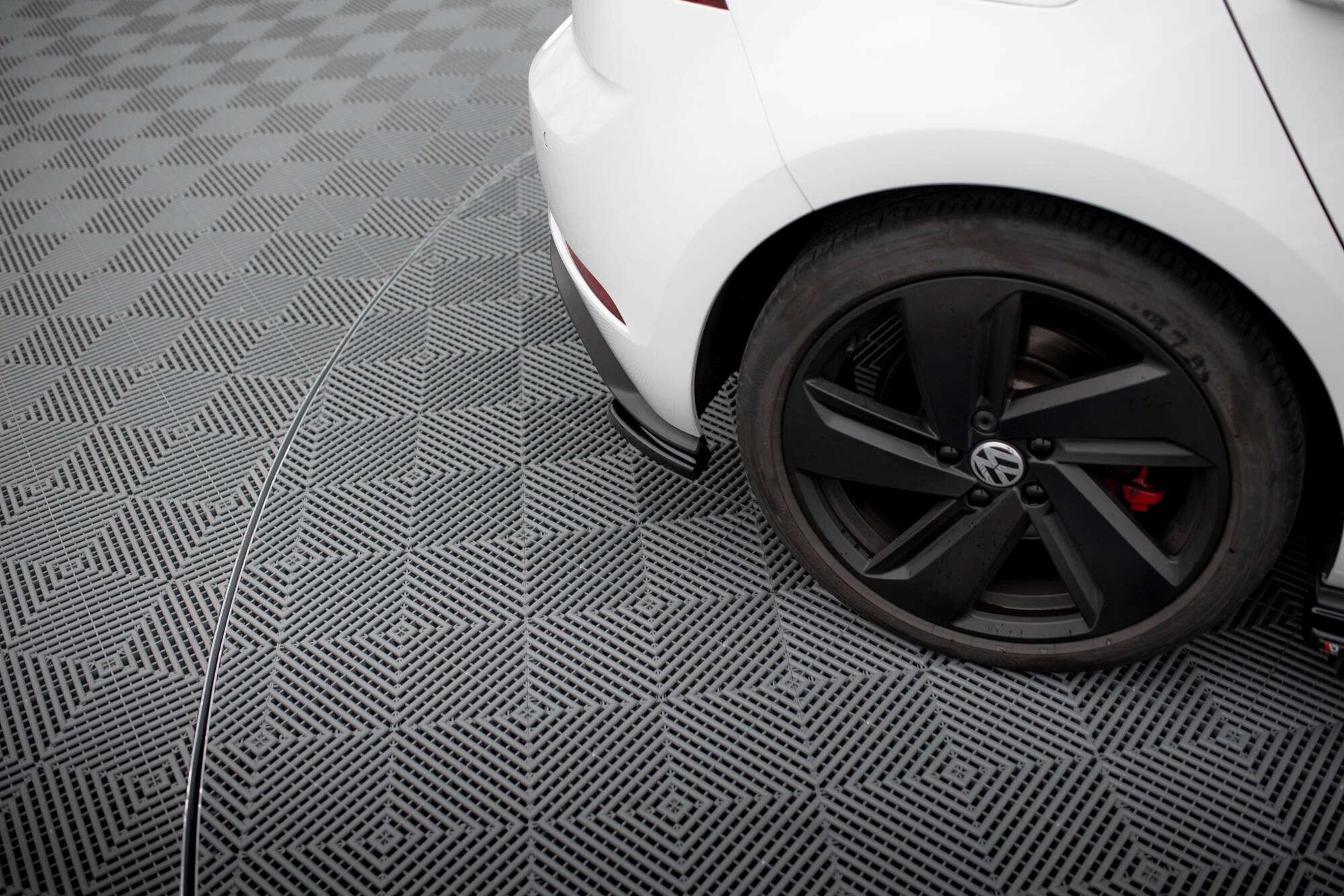 Maxton Heck Ansatz Flaps Diffusor für VW GOLF 7 GTI FACELIFT schwarz Hochglanz