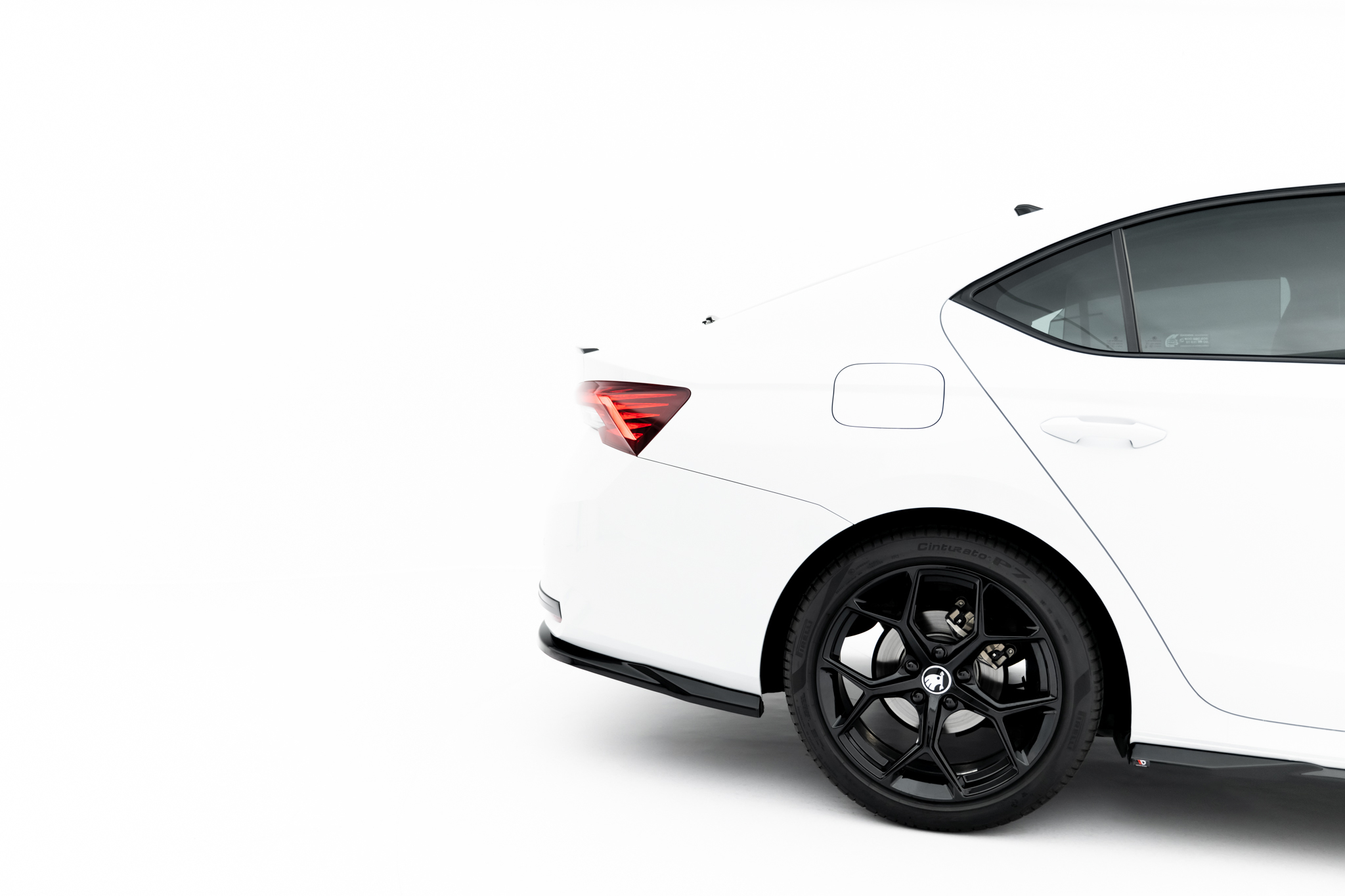 Maxton Heck Ansatz Flaps Diffusor für Skoda Octavia Liftback / Combi Mk4 Facelift schwarz Hochglanz