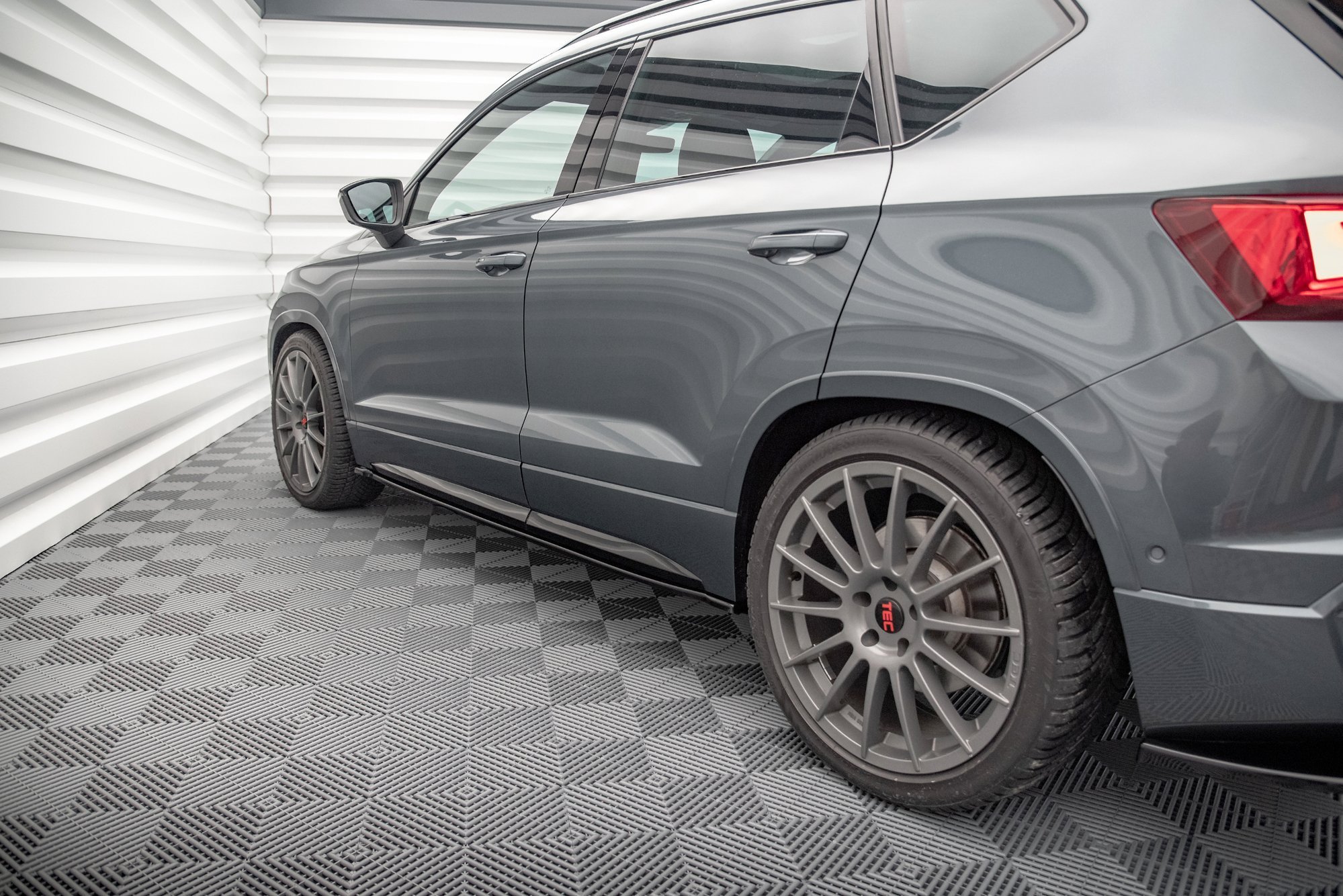 Maxton Seitenschweller Ansatz für Cupra Ateca Mk1 / Mk1 Facelift schwarz Hochglanz