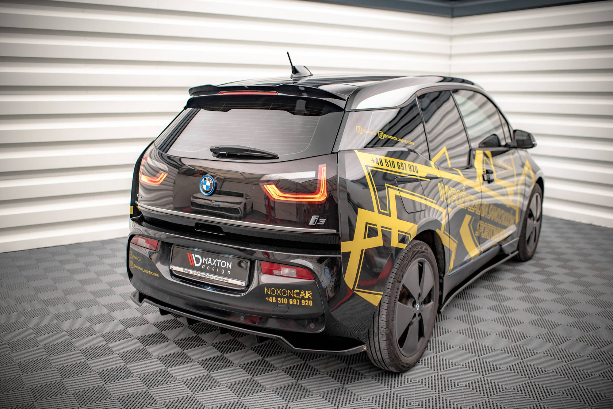 Maxton Spoiler CAP für BMW i3 S Mk1 Facelift schwarz Hochglanz