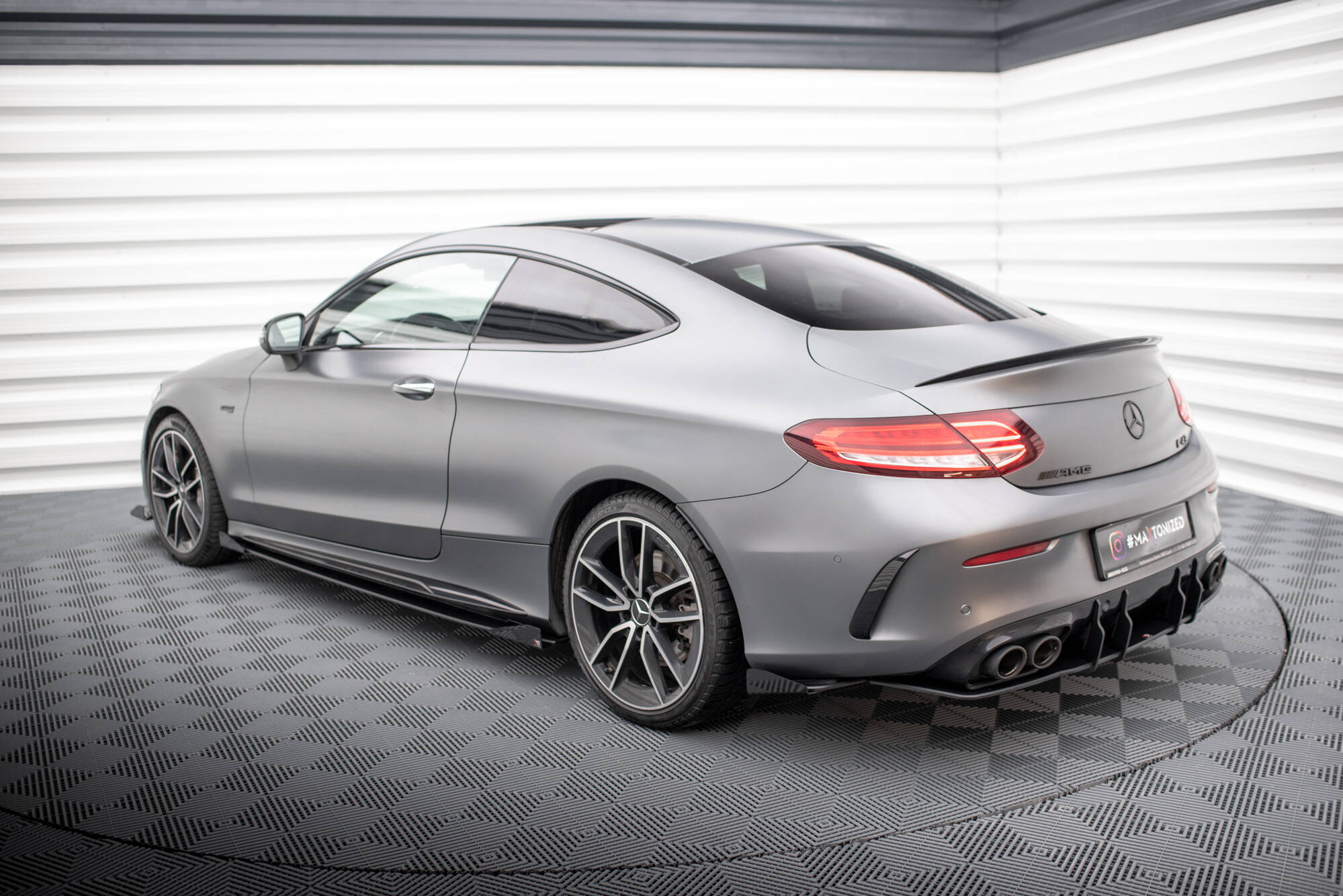 Maxton Street Pro Heck Ansatz Flaps Diffusor +Flaps für Mercedes-AMG C43 Coupe / Cabrio C205  Facelift / A205 Facelift schwarz Hochglanz