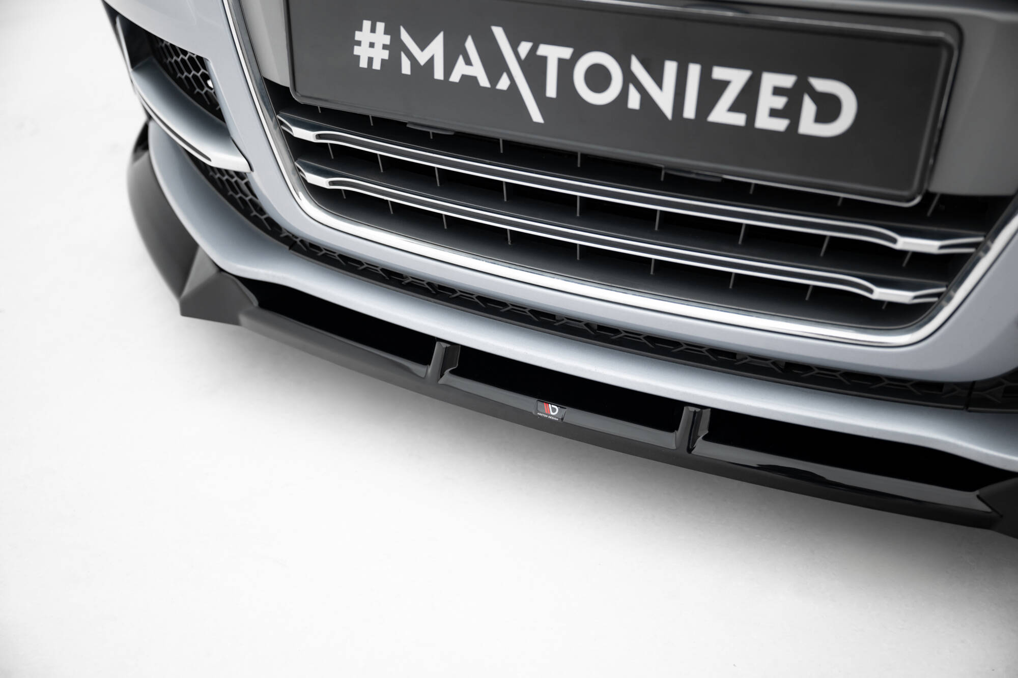 Maxton Front Ansatz V.3 für Audi TT S / TT S-Line 8J Facelift schwarz Hochglanz