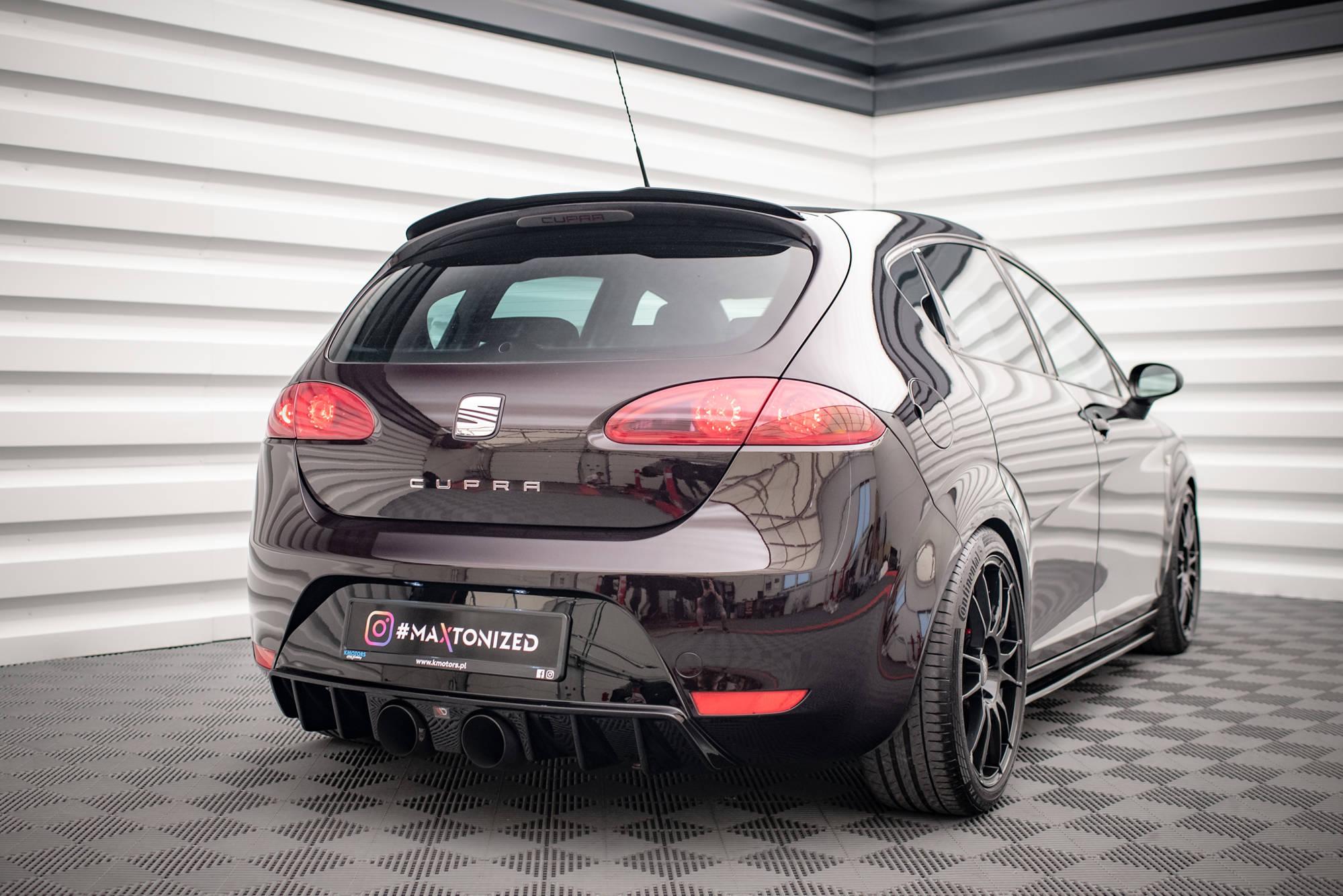 Maxton Spoiler CAP für Seat Leon Cupra / FR Mk2 schwarz Hochglanz