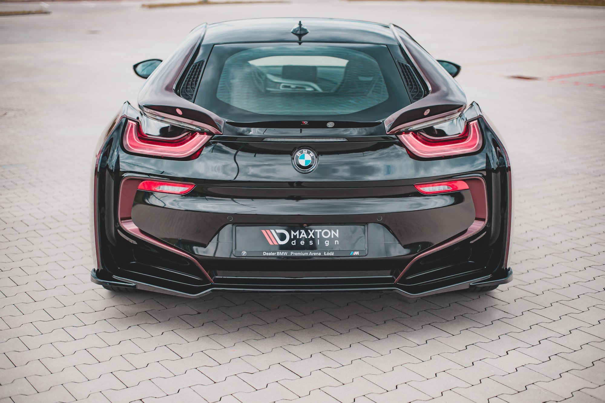 Maxton Heckansatz BMW i8 schwarz Hochglanz