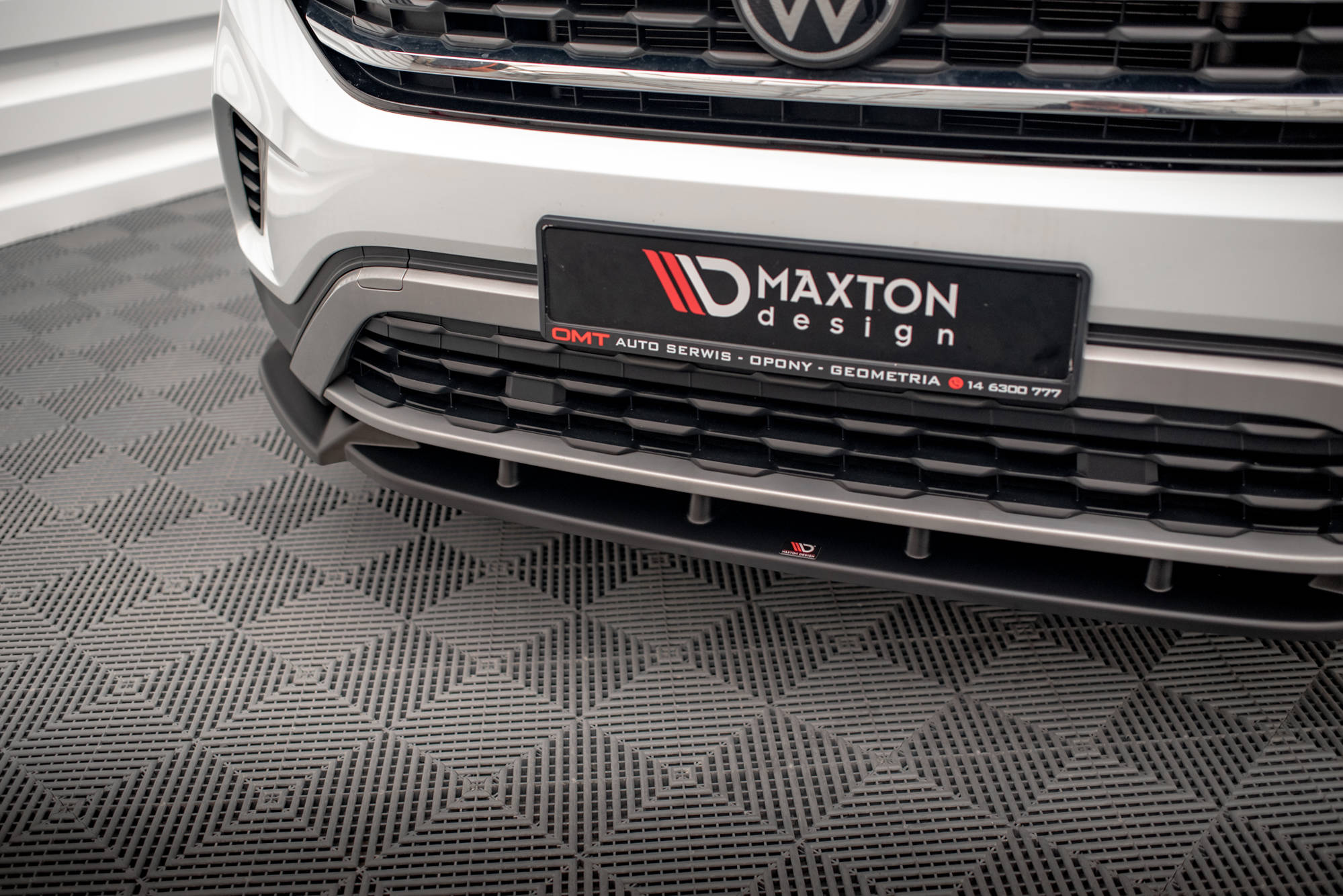Maxton Front Ansatz V.1 für Volkswagen Atlas Cross Sport schwarz matt