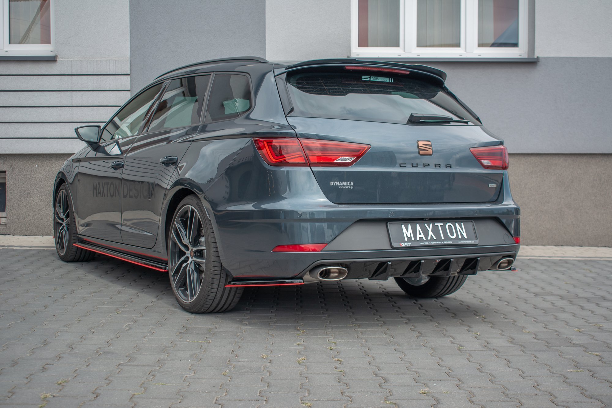 Maxton Diffusor Heck Ansatz V.1 für Seat Leon Cupra Mk3 FL Sportstourer schwarz Hochglanz