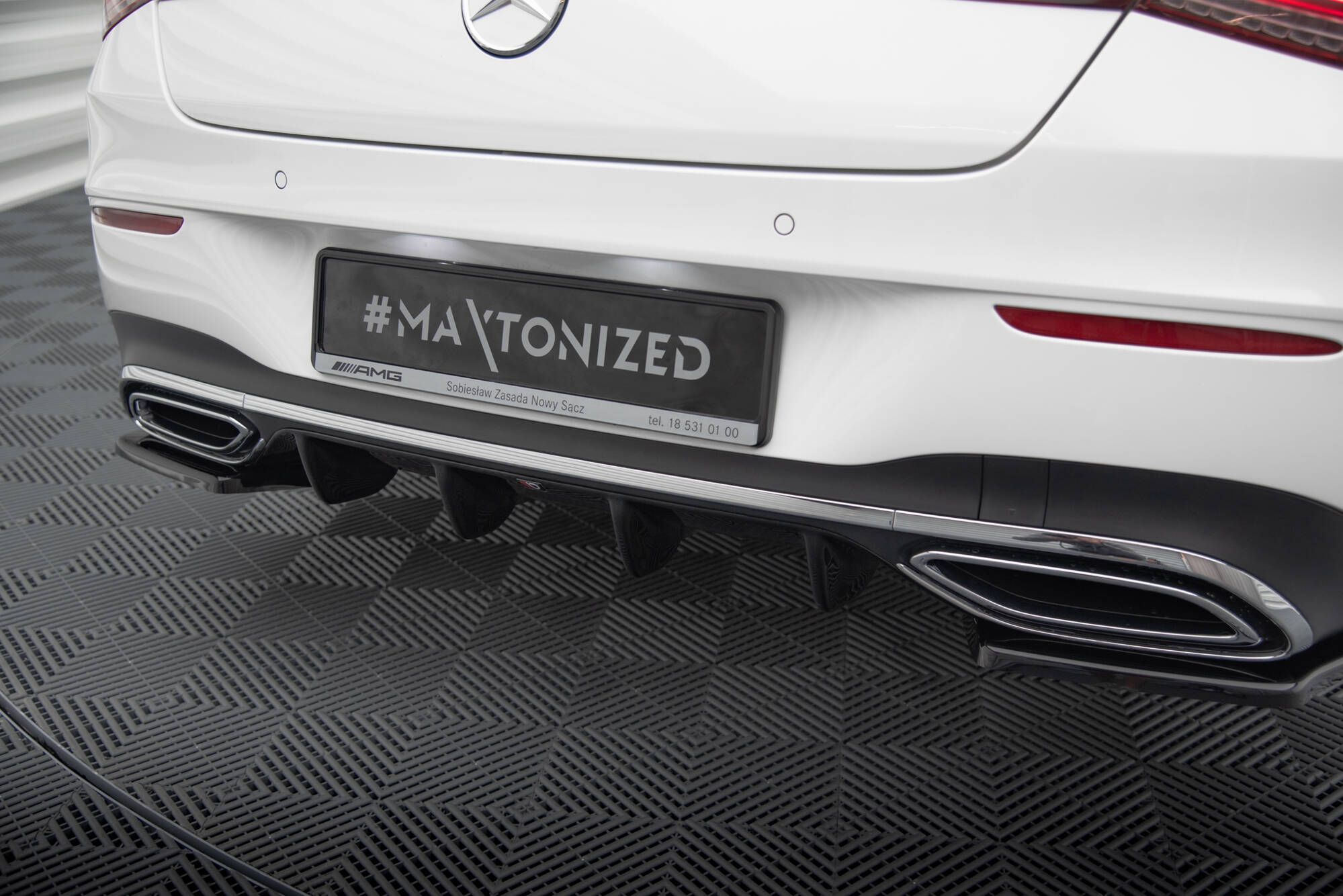 Maxton Diffusor Heck Ansatz für Mercedes-Benz CLA  AMG-Line X118 schwarz Hochglanz