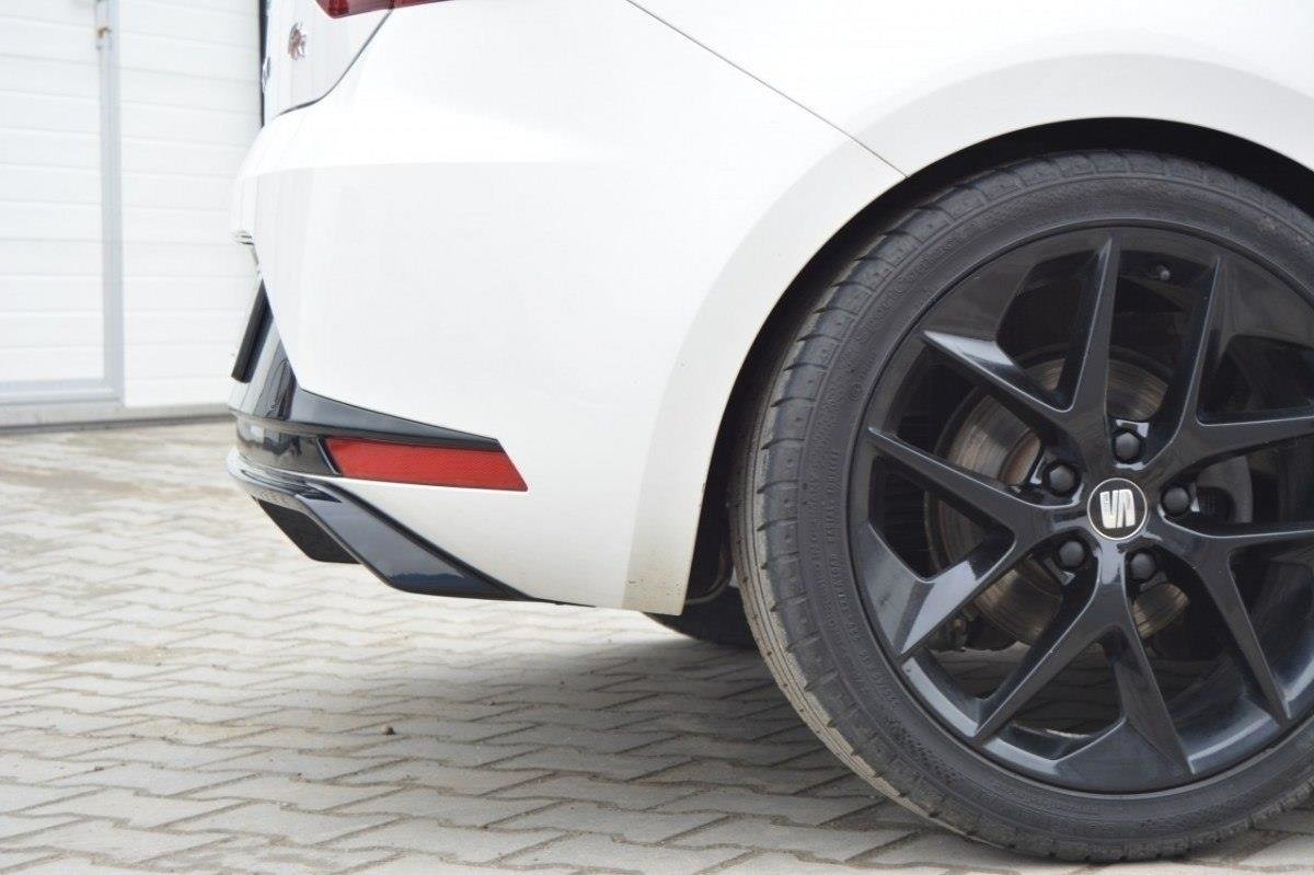 Maxton Diffusor Heck Ansatz für SEAT LEON III FR schwarz Hochglanz