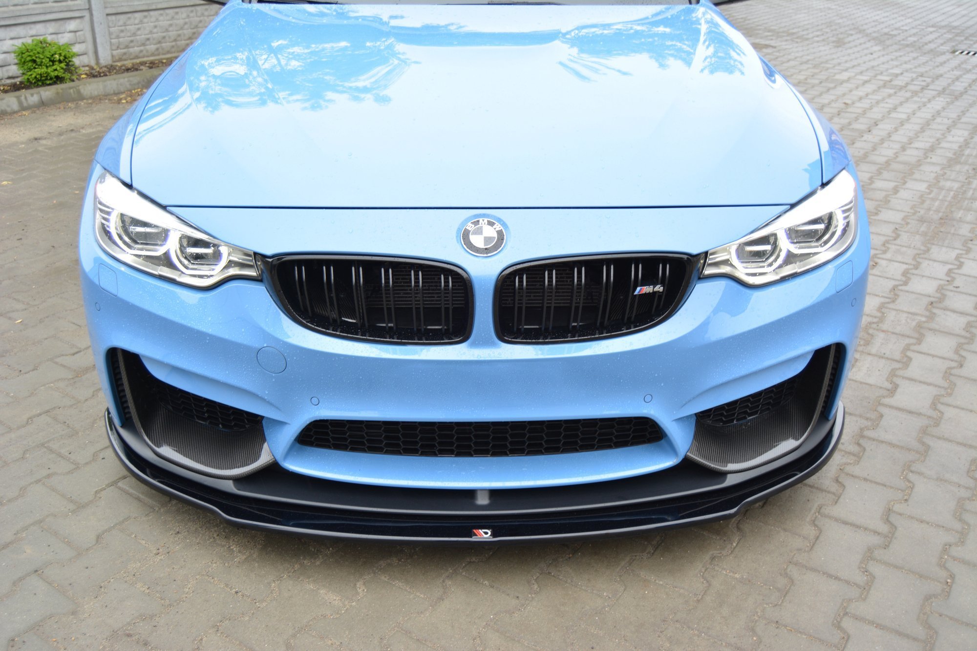 Maxton Front Ansatz für BMW M4 F82 M-performance schwarz Hochglanz