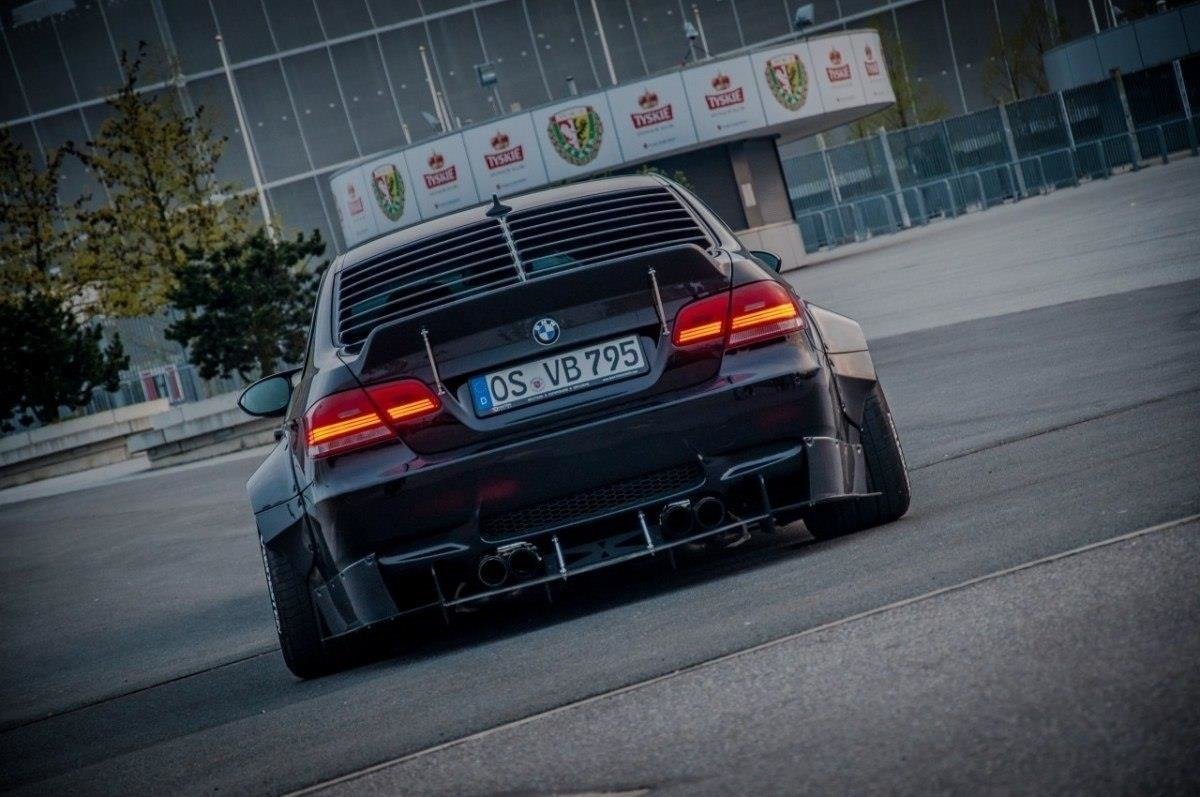 Maxton Wide Body BMW M3 E92