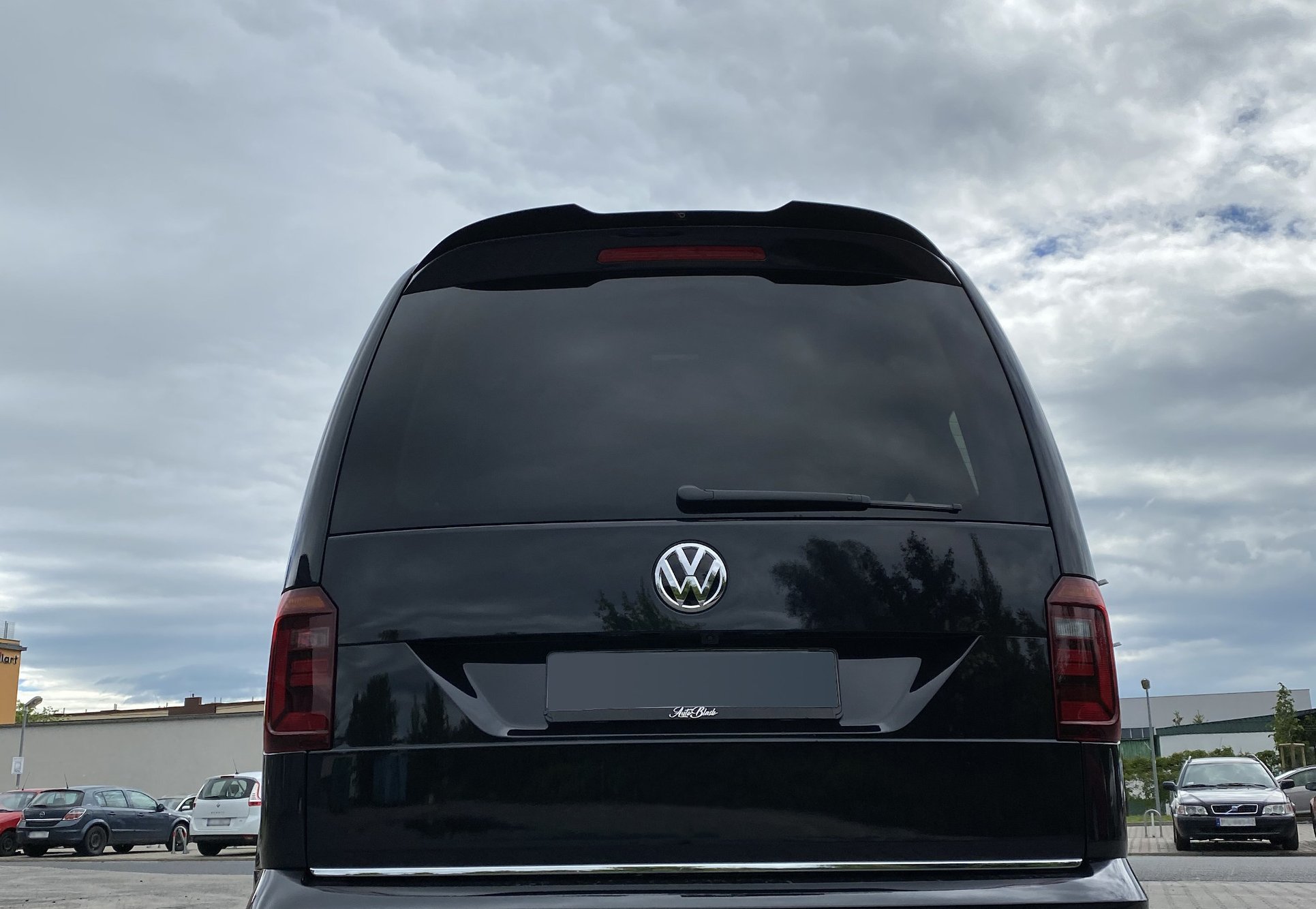 Maxton Spoiler CAP für VW Caddy Mk. 4 schwarz Hochglanz
