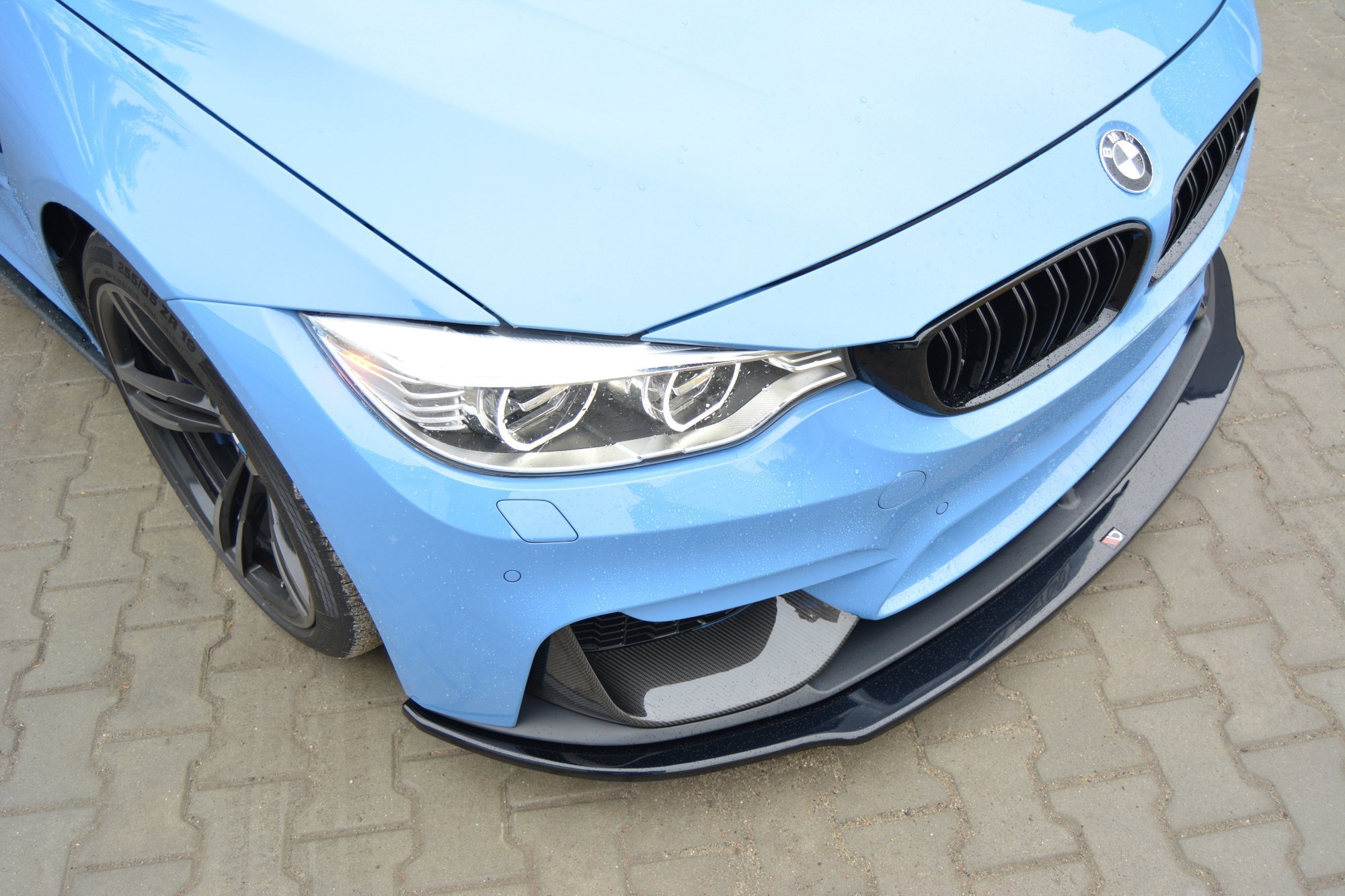 Maxton Front Ansatz für BMW M4 F82 M-performance schwarz Hochglanz