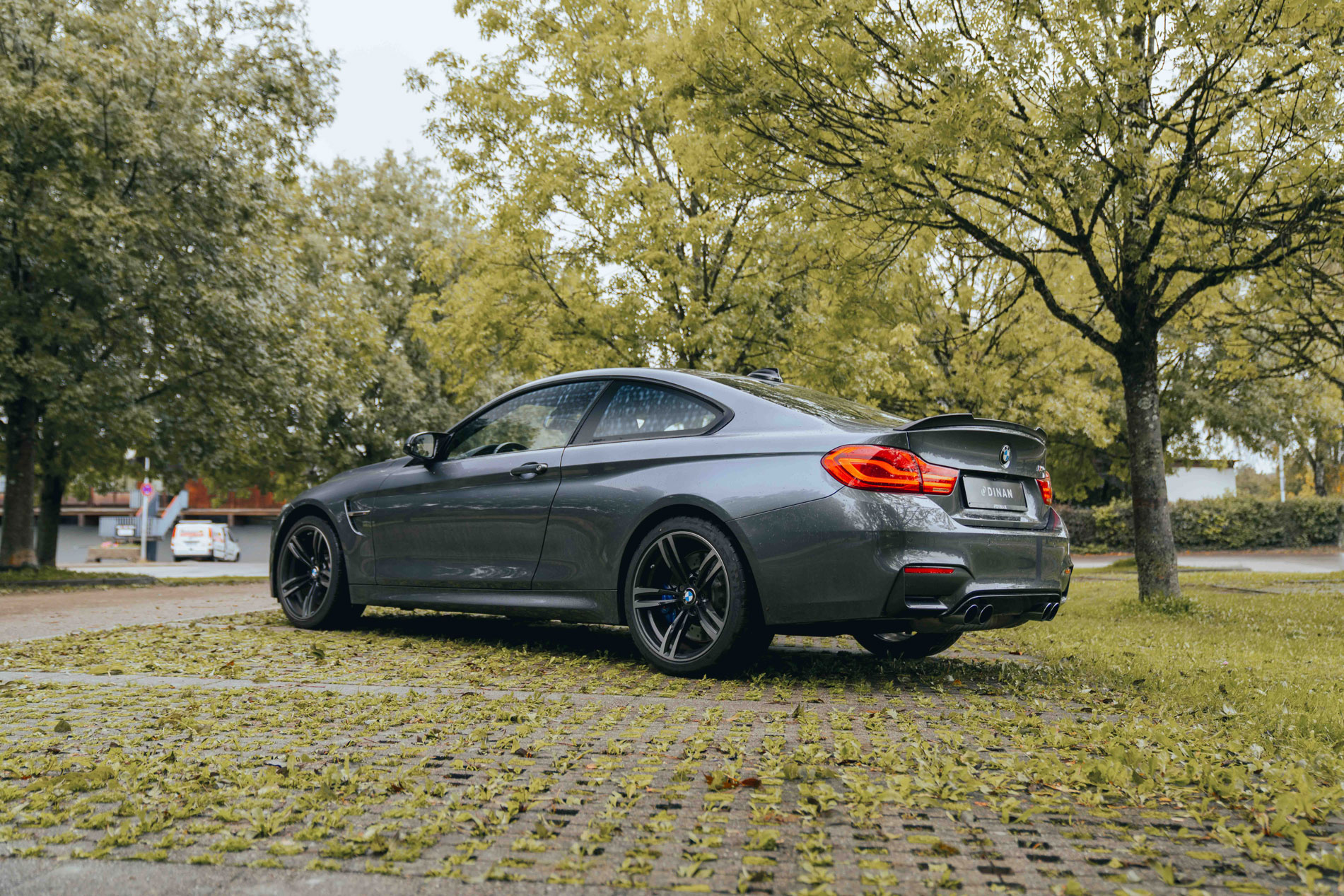 Original BMW M4 F8X Performance Heckspoilerlippe 