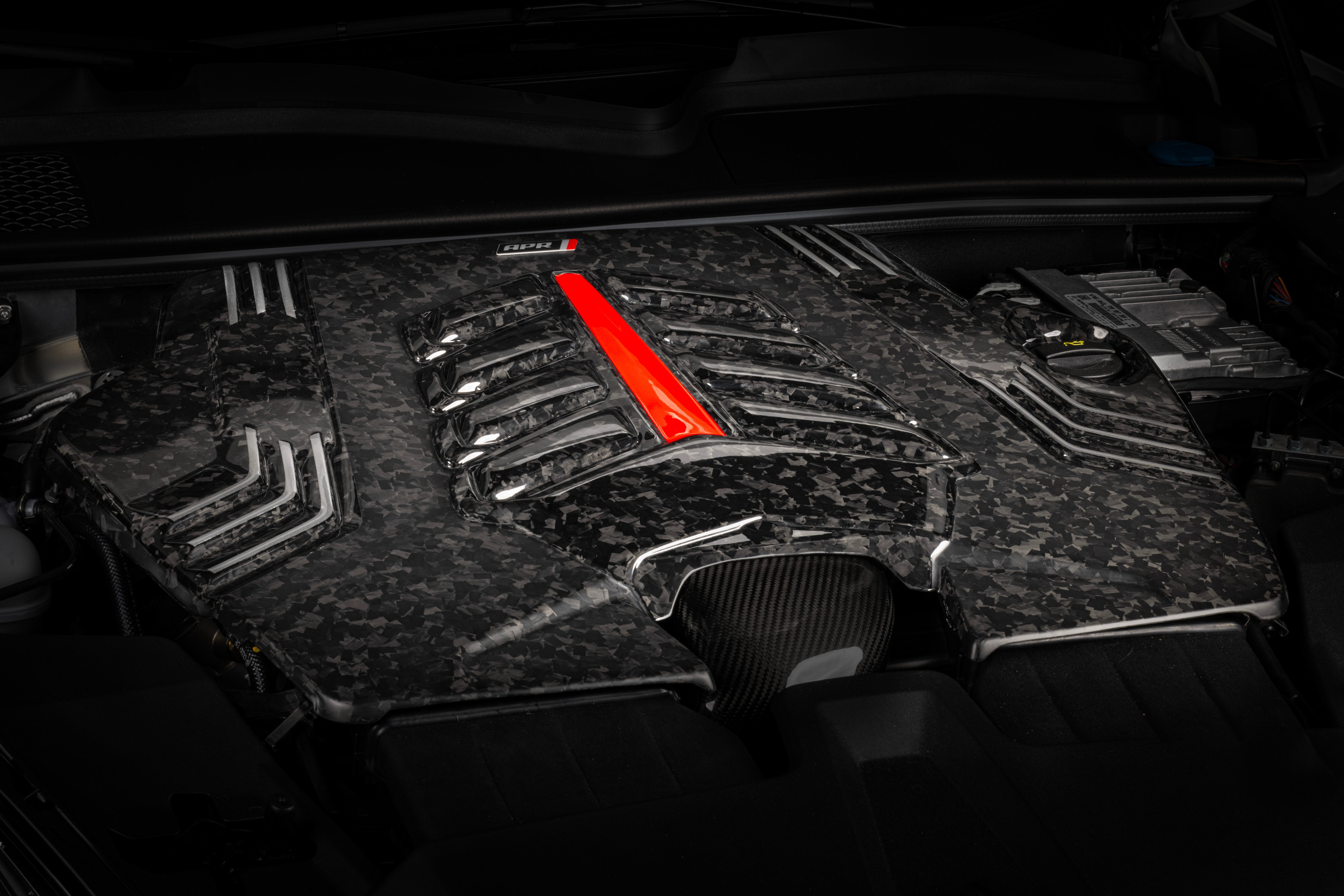  APR Carbon Motorabdeckungen 2.9T 3.0T 4.0T (4M) SUV