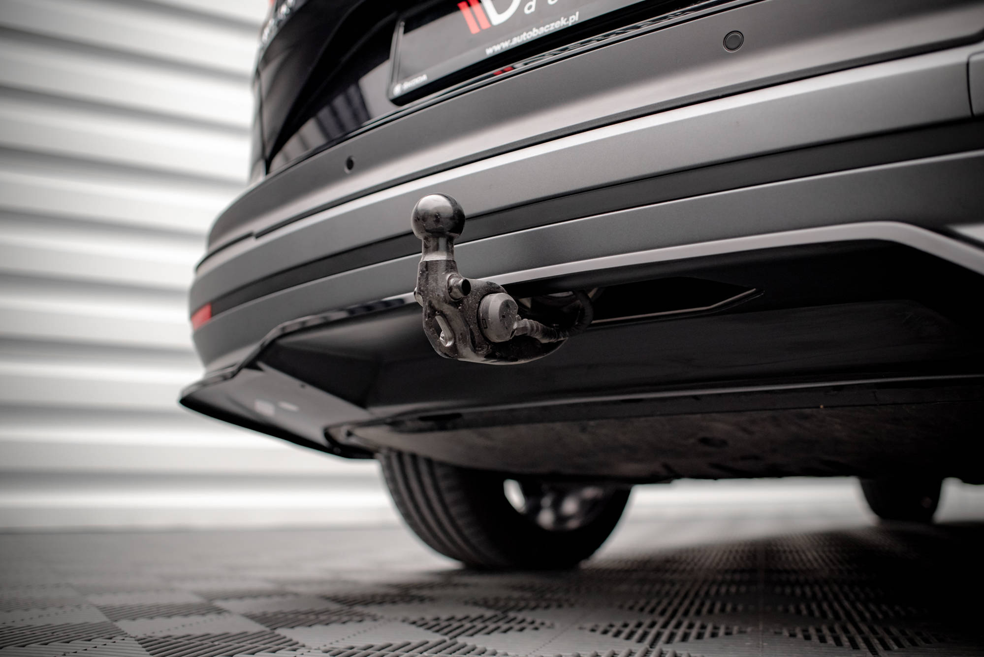 Maxton Mittlerer Cup Diffusor DTM Look Heck Ansatz für Skoda Enyaq iV schwarz Hochglanz