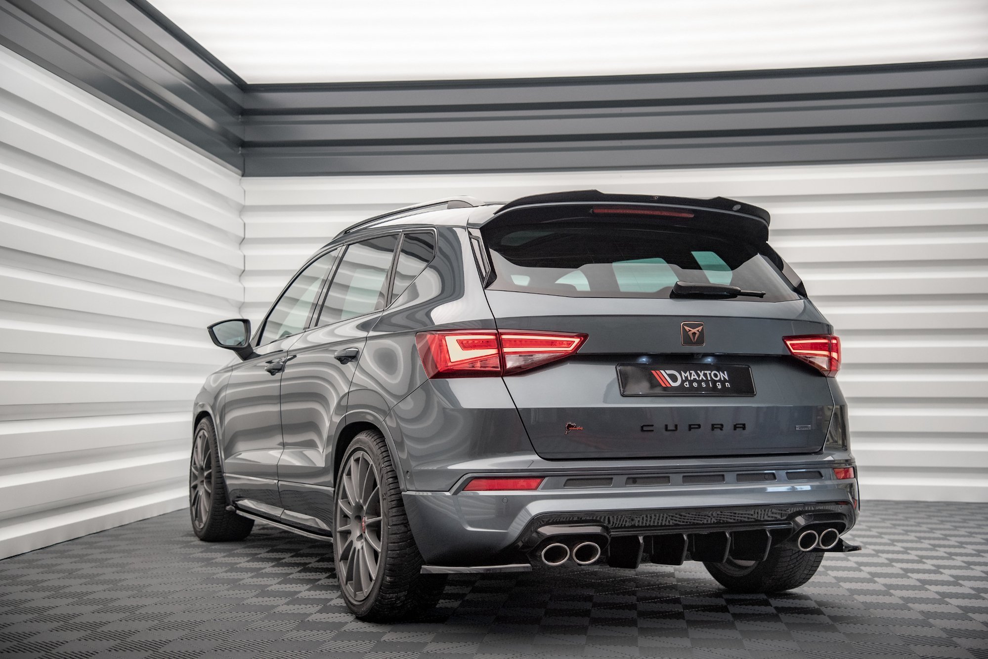 Maxton Diffusor Heck Ansatz für Cupra Ateca Mk1 / Mk1 Facelift schwarz Hochglanz