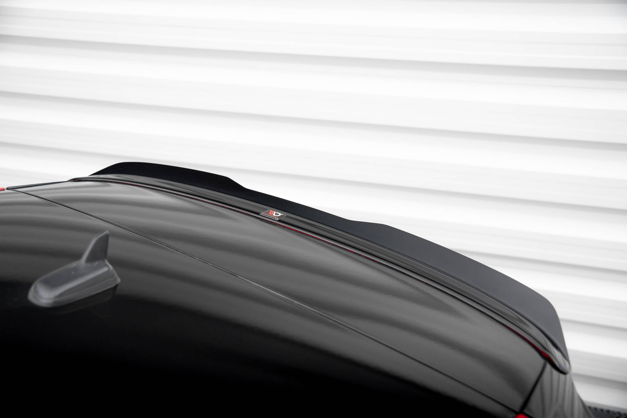 Maxton Spoiler CAP V.3 für VW Golf 7 / 7 Facelift R / R-Line / GTI  schwarz Hochglanz