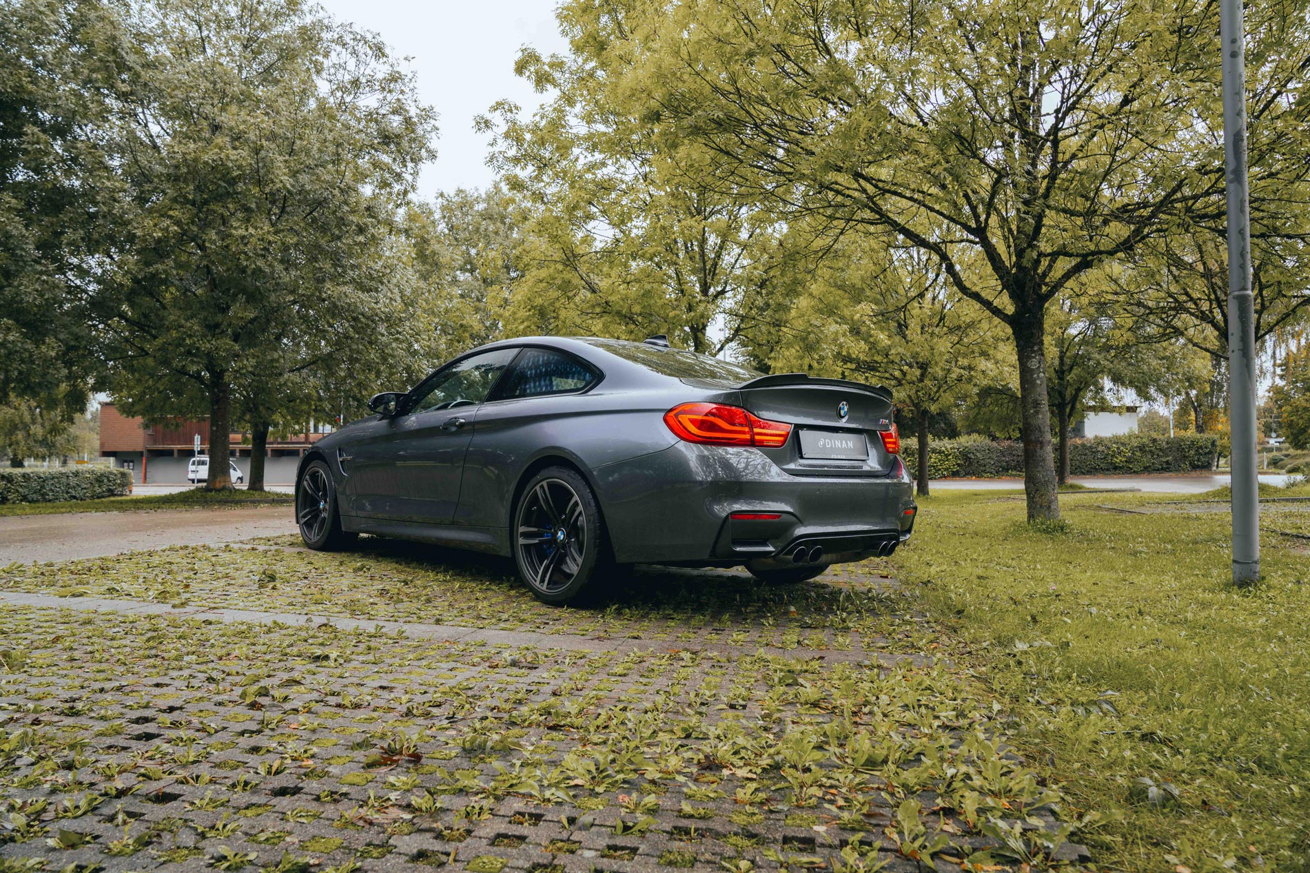 Original BMW M4 F8X Performance Heckspoilerlippe 