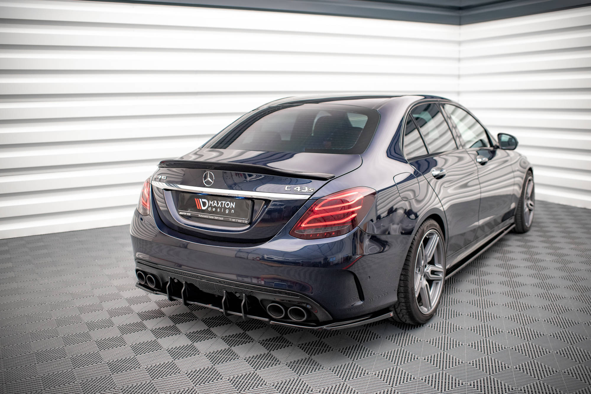 Maxton Heck Ansatz Flaps Diffusor für Mercedes-AMG C 43 Limousine  W205 Facelift schwarz Hochglanz