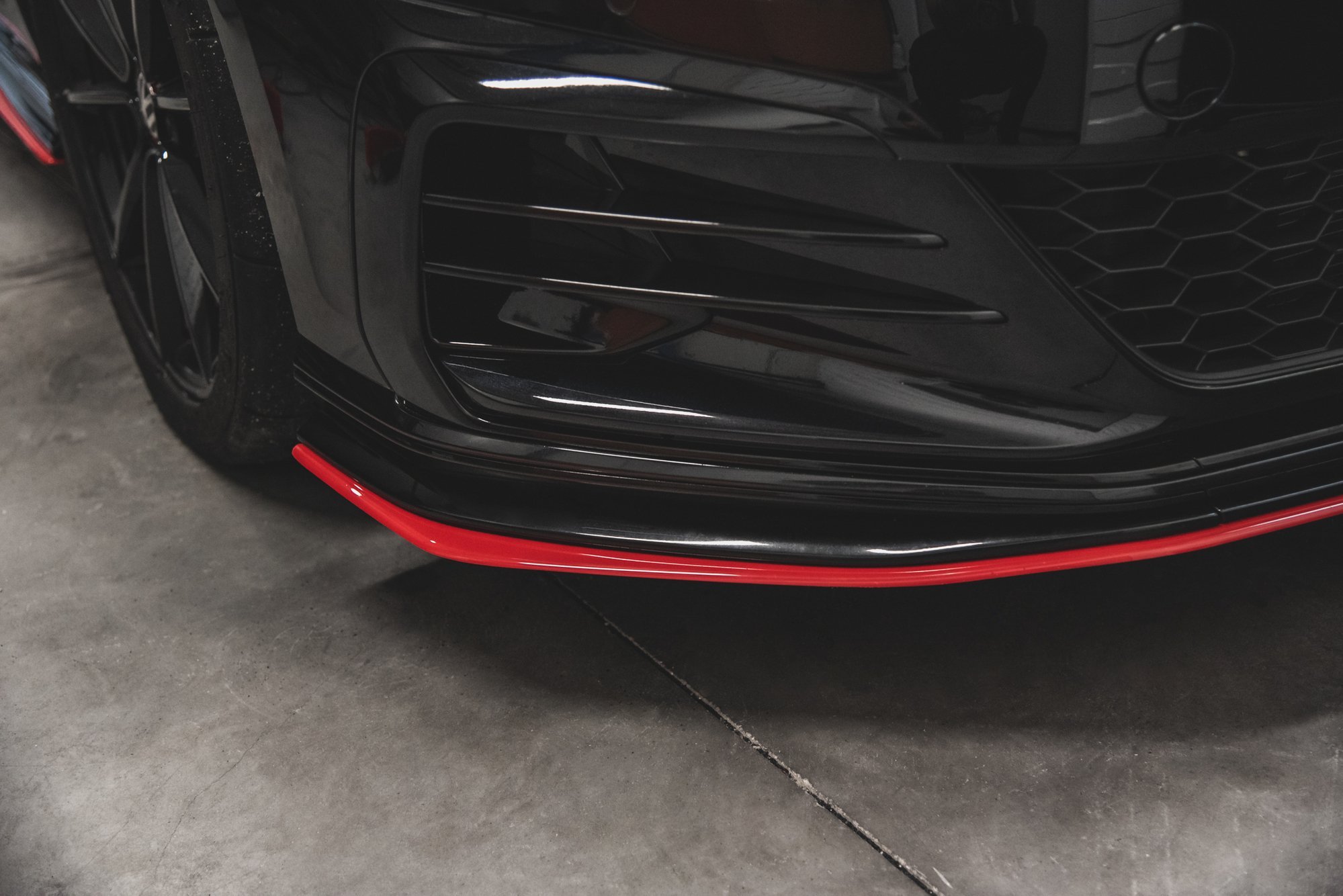 Maxton Front Ansatz passend für Golf 7 GTI TCR rot Hochglanz