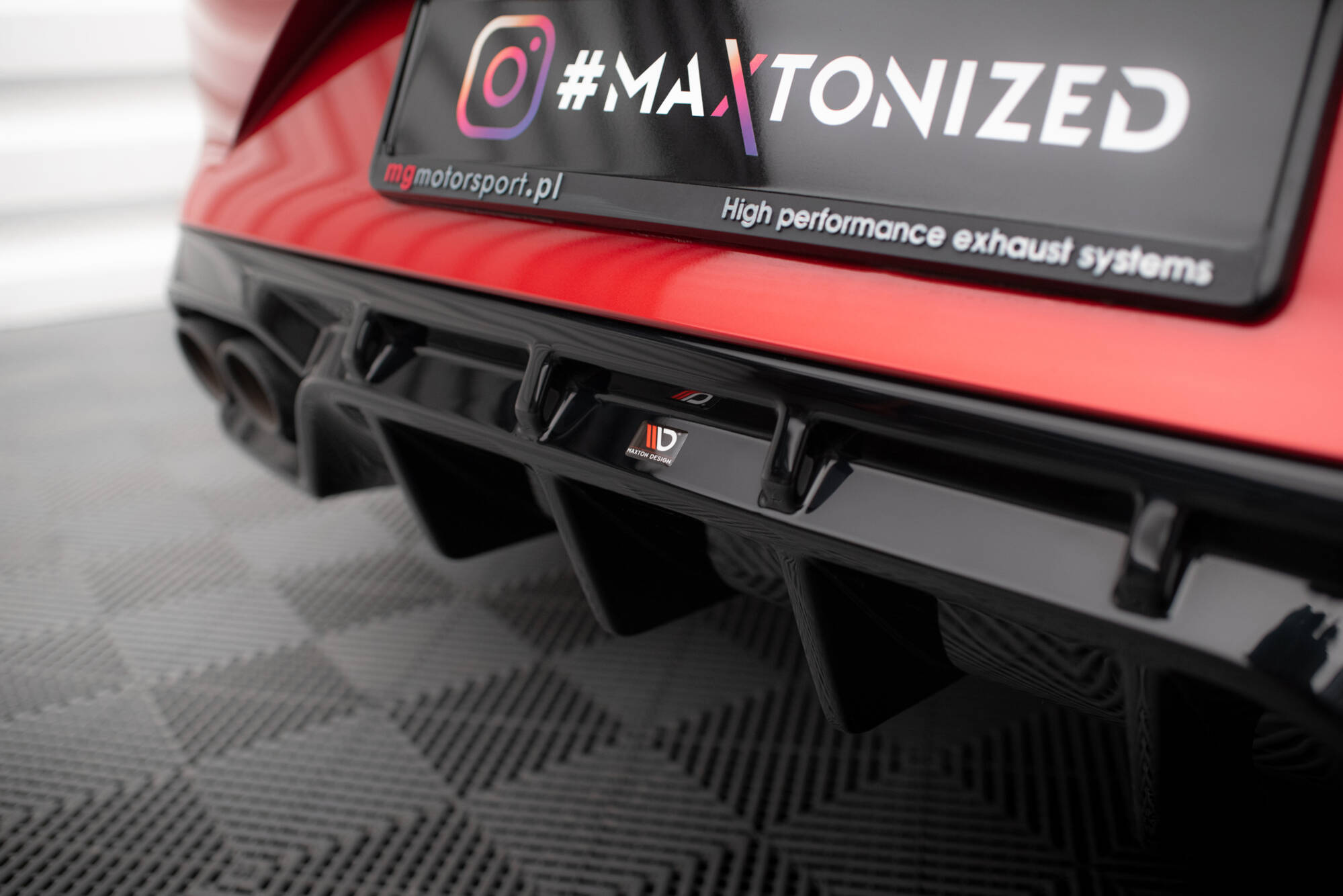 Maxton Diffusor Heck Ansatz für Cupra Leon Hatchback Mk1 schwarz Hochglanz