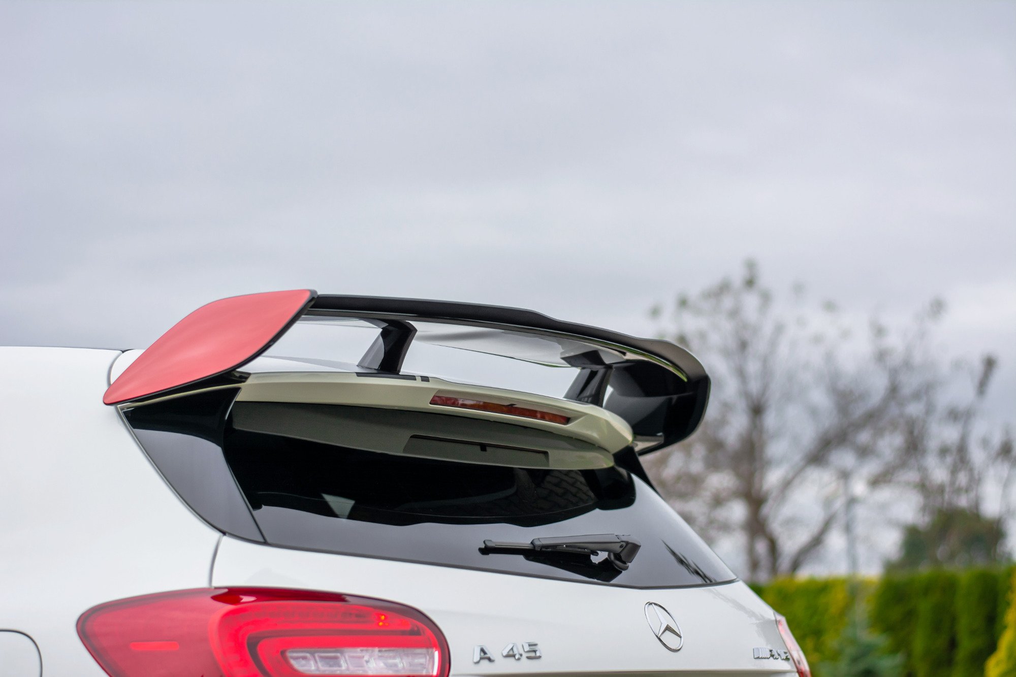 Maxton Spoiler CAP für Mercedes A45 AMG W176 schwarz Hochglanz
