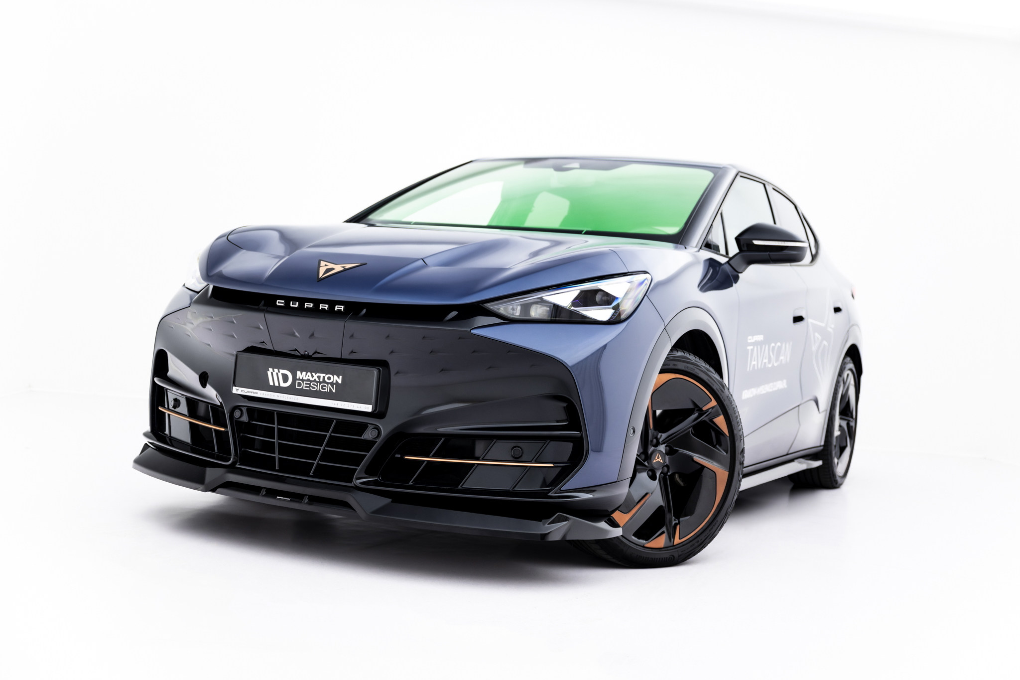 Maxton Front Ansatz für Cupra Tavascan Mk1 schwarz Hochglanz