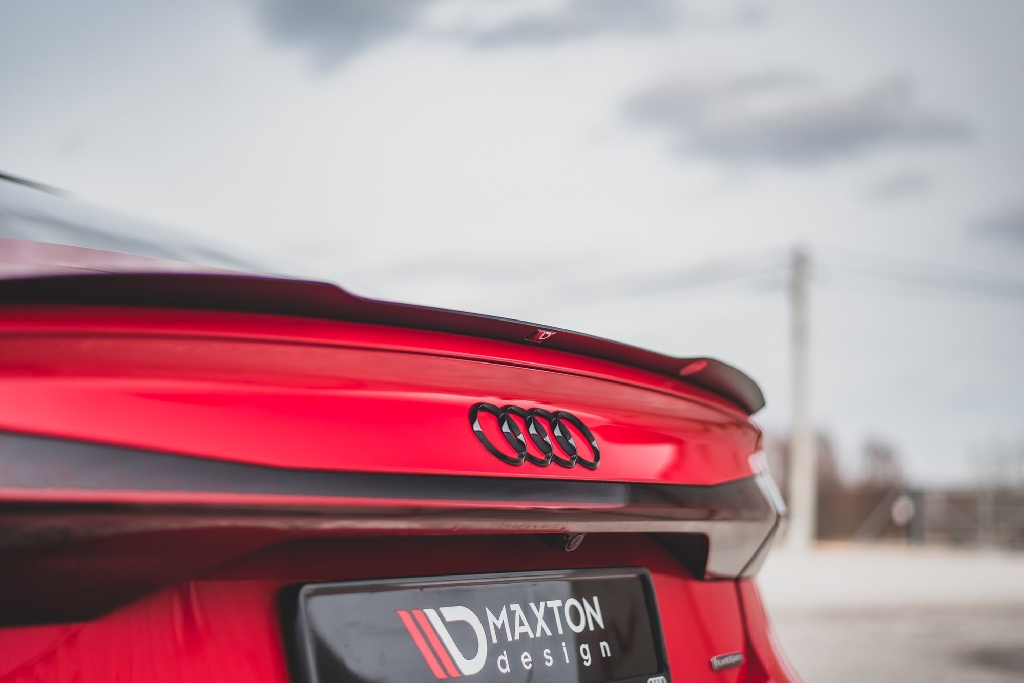 Maxton Spoiler CAP passend für A7 C8 / C8 S-Line / S7 C8 / RS7 C8 schwarz Hochglanz