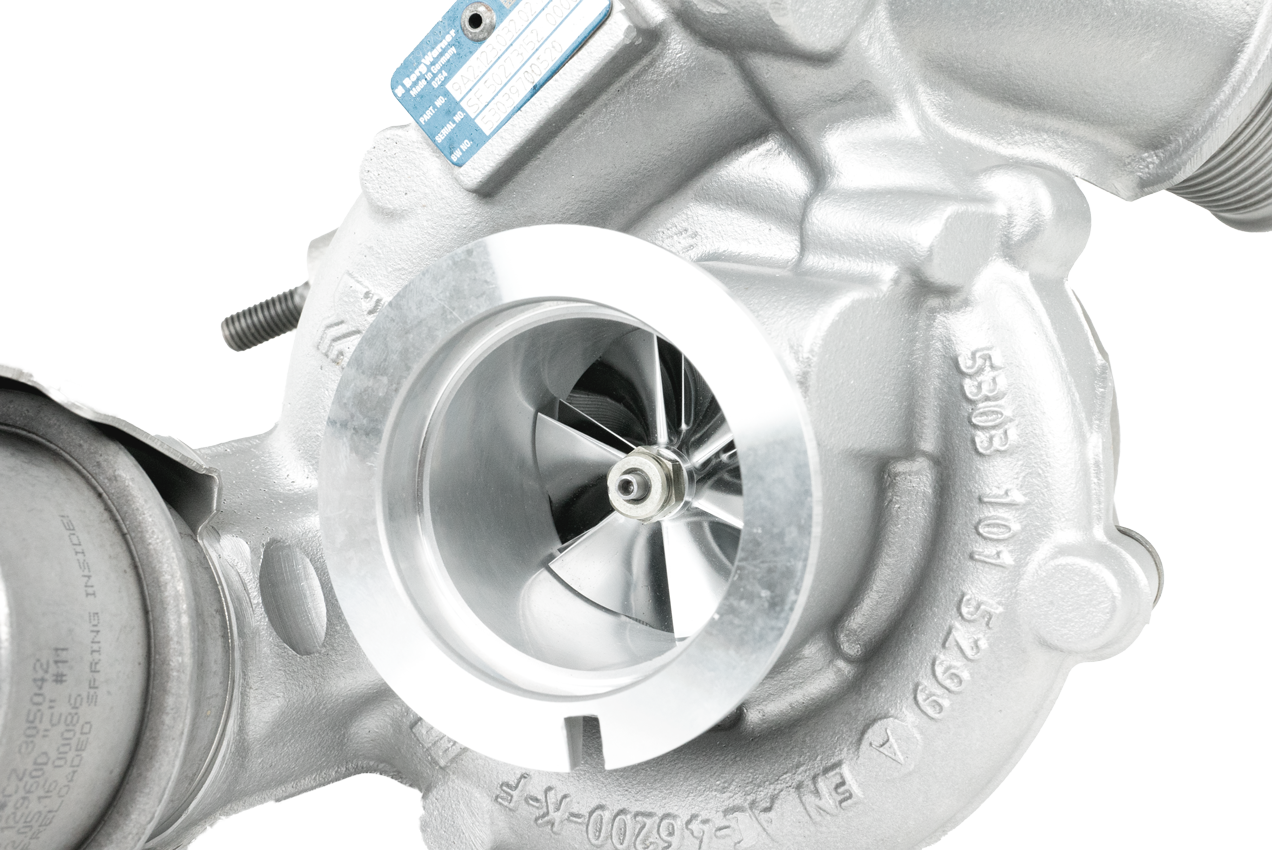 TiAL Turbolader M660 links Porsche Carrera 991.2 Plattform 