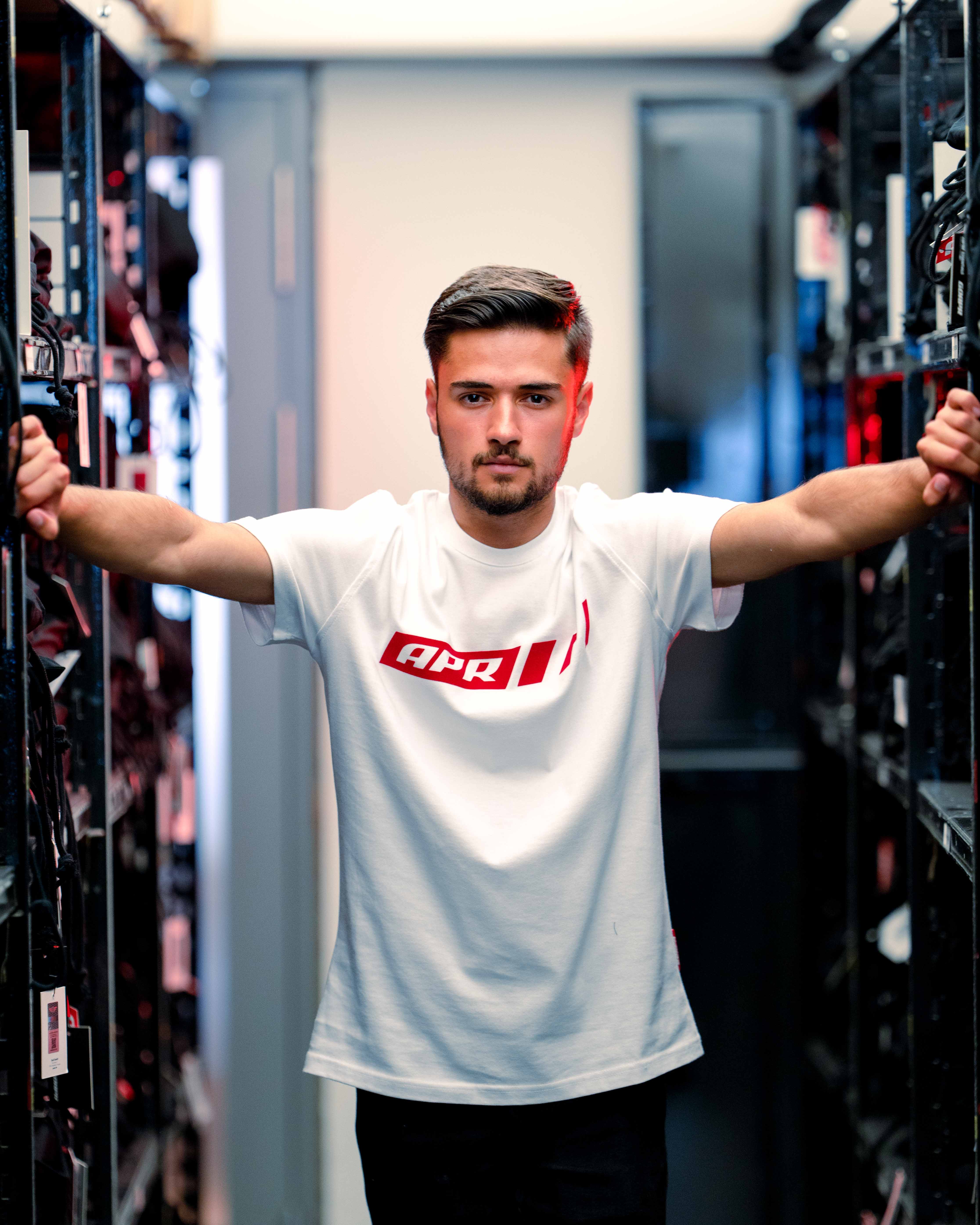 Premium APR Essentials T-Shirt Flock weiß