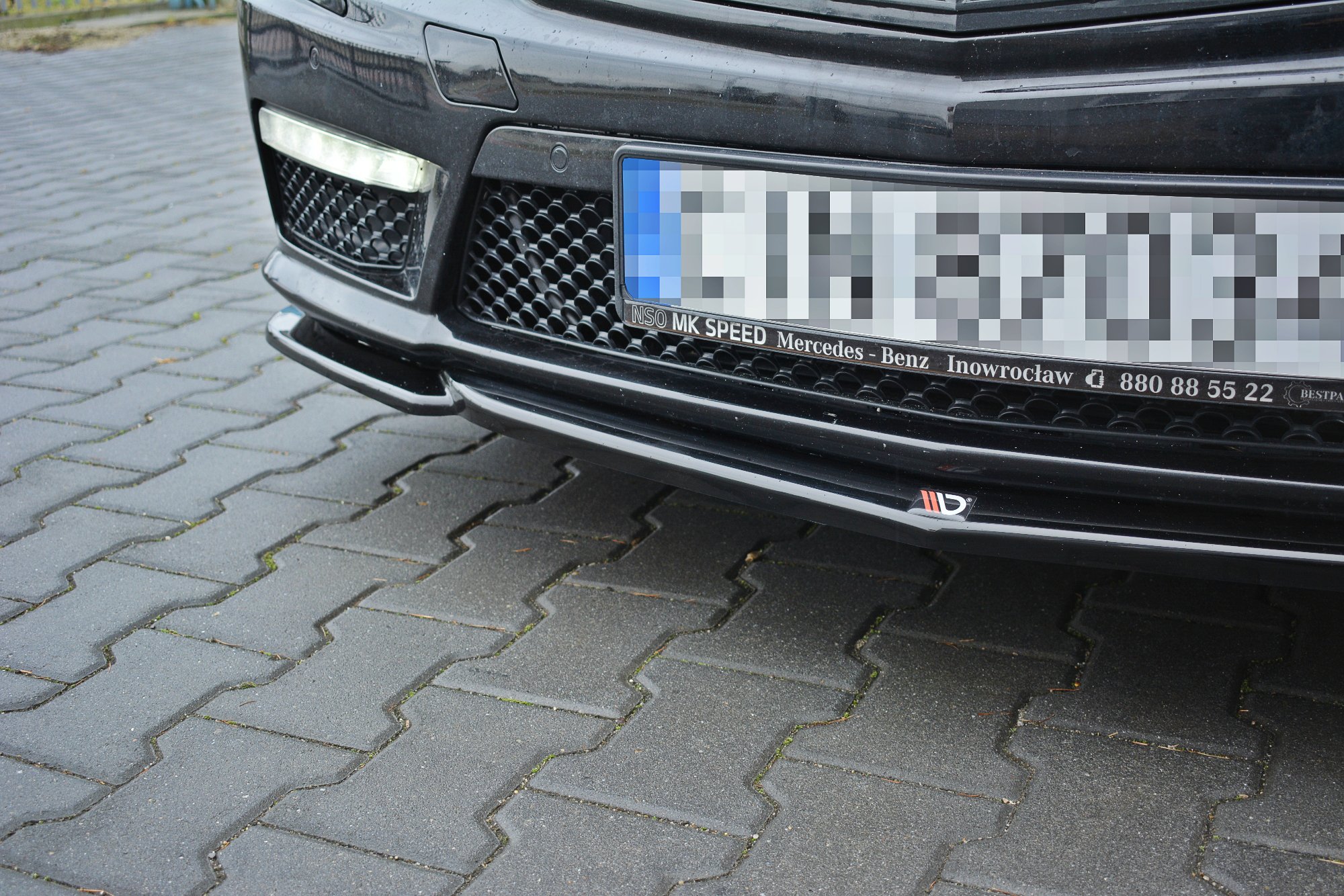 Maxton Front Ansatz V.1 für Mercedes E63 AMG W212  schwarz Hochglanz