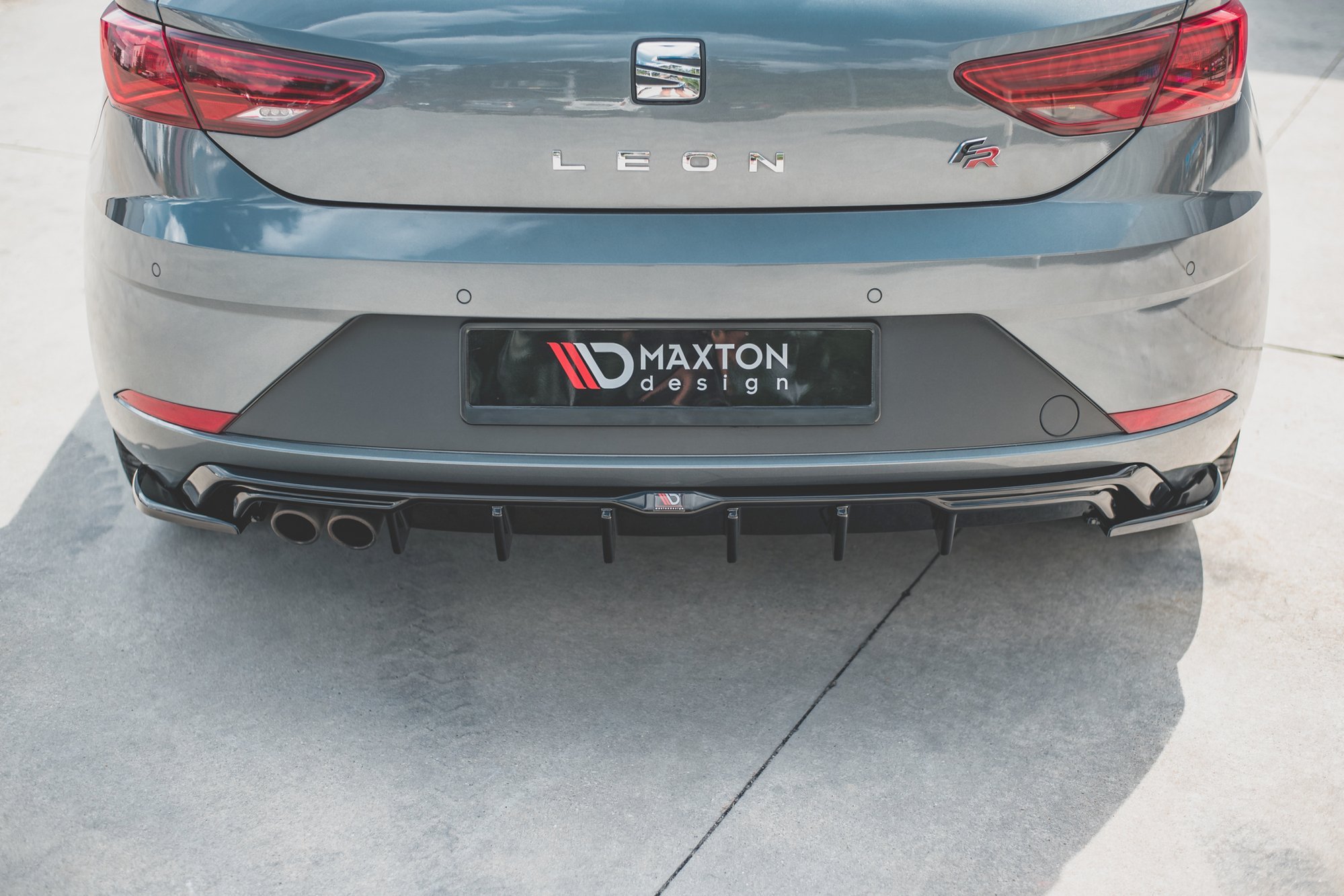 Maxton Diffusor Heck Ansatz für SEAT Leon Mk3 FR Facelift schwarz Hochglanz