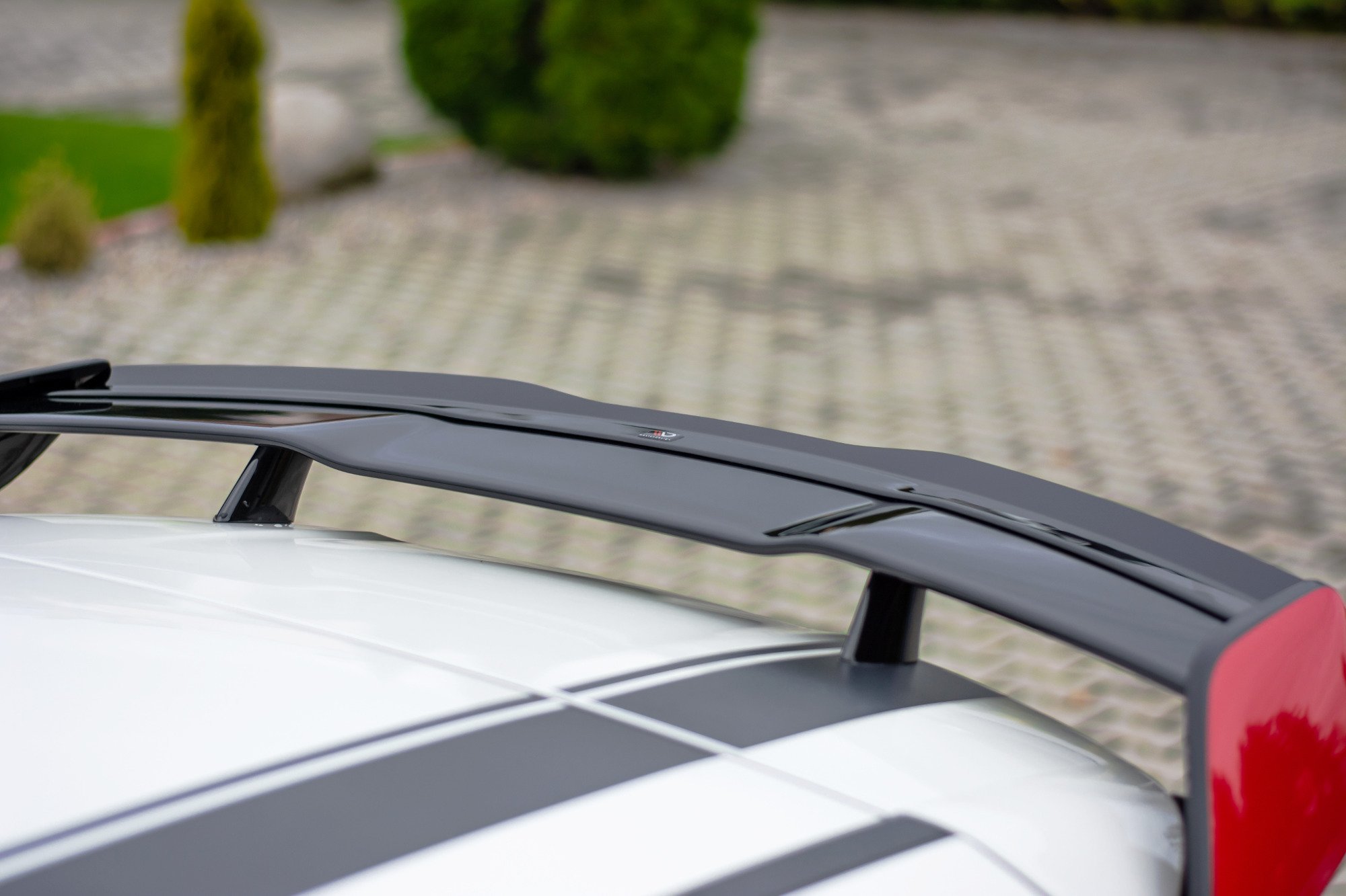 Maxton Spoiler CAP für Mercedes A45 AMG W176 schwarz Hochglanz