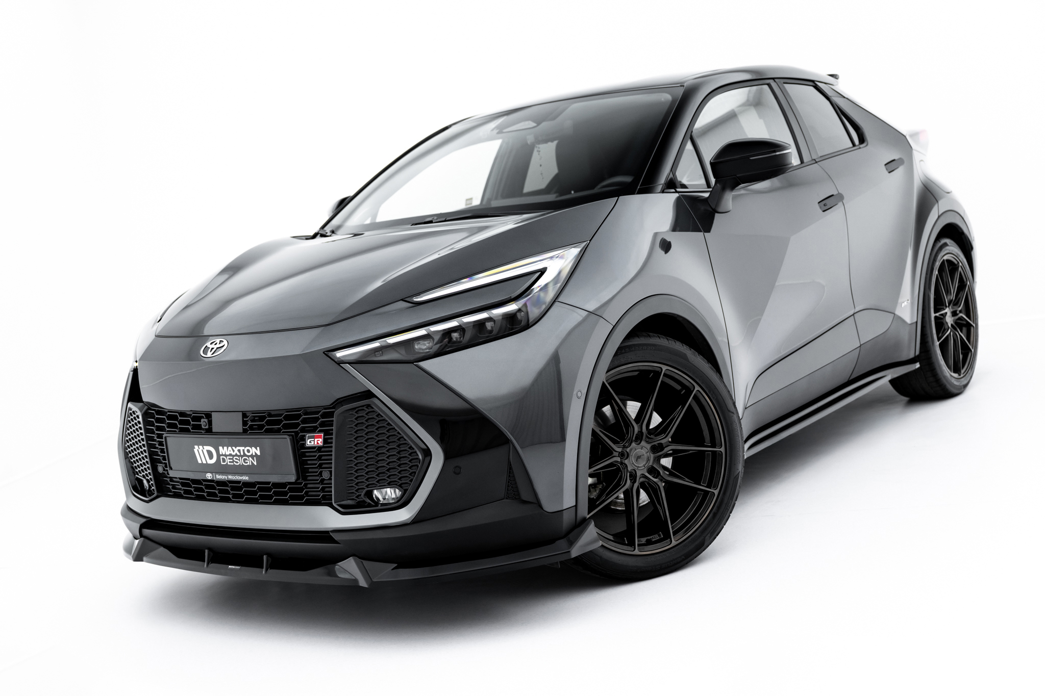 Maxton Front Ansatz für Toyota C-HR Mk2 schwarz Hochglanz