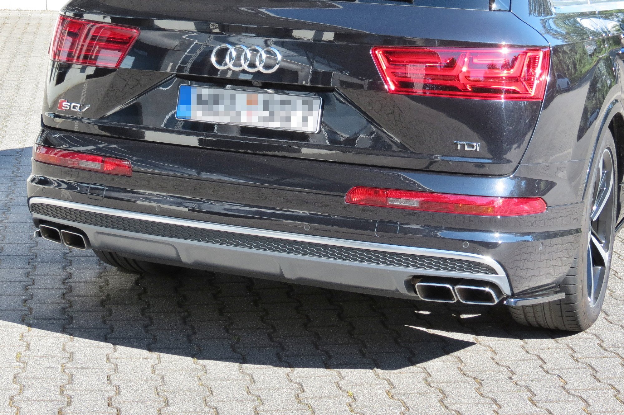 Maxton Heck Ansatz Flaps Diffusor für Audi SQ7 / Q7 S-Line Mk.2 schwarz Hochglanz