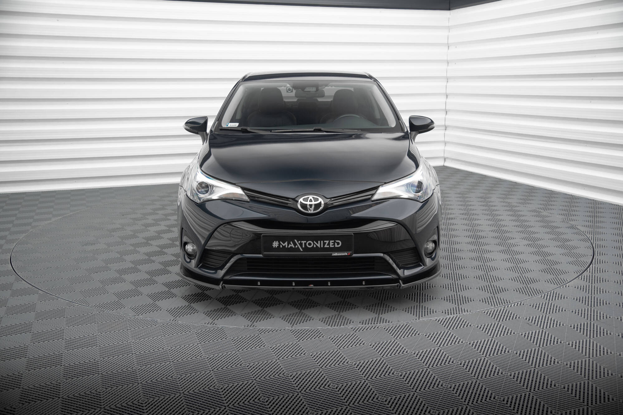 Maxton Front Ansatz V.1 für Toyota Avensis Mk3 Facelift schwarz Hochglanz