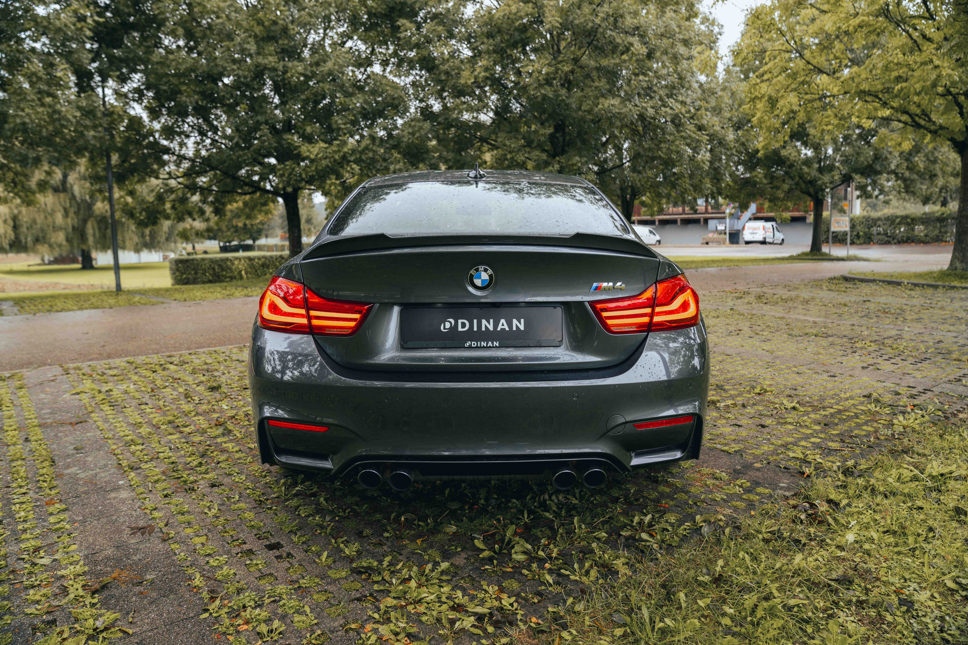 Original BMW M4 F8X Performance Heckspoilerlippe 