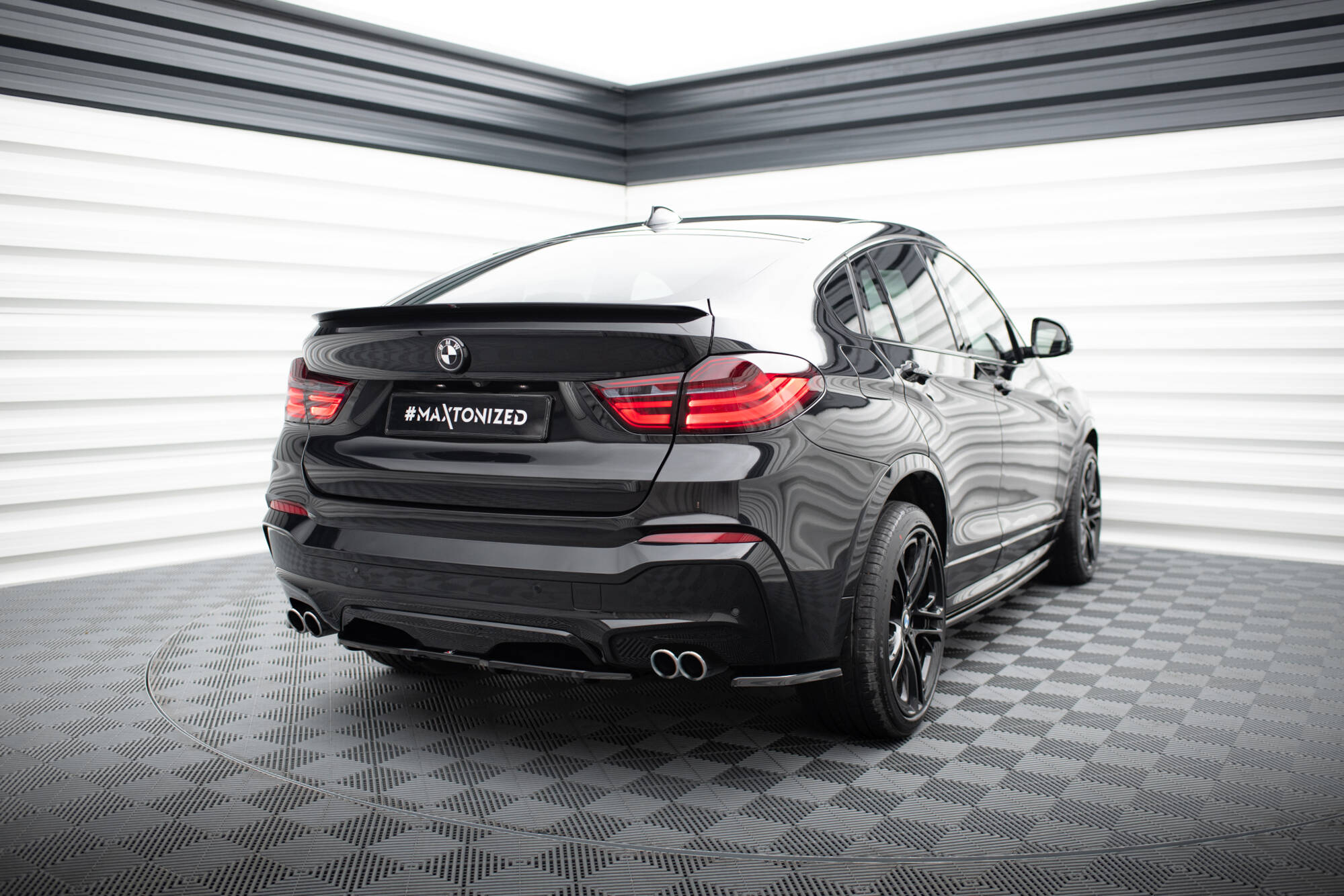 Maxton Heckansatz BMW X4 M Paket DTM LOOK schwarz Hochglanz