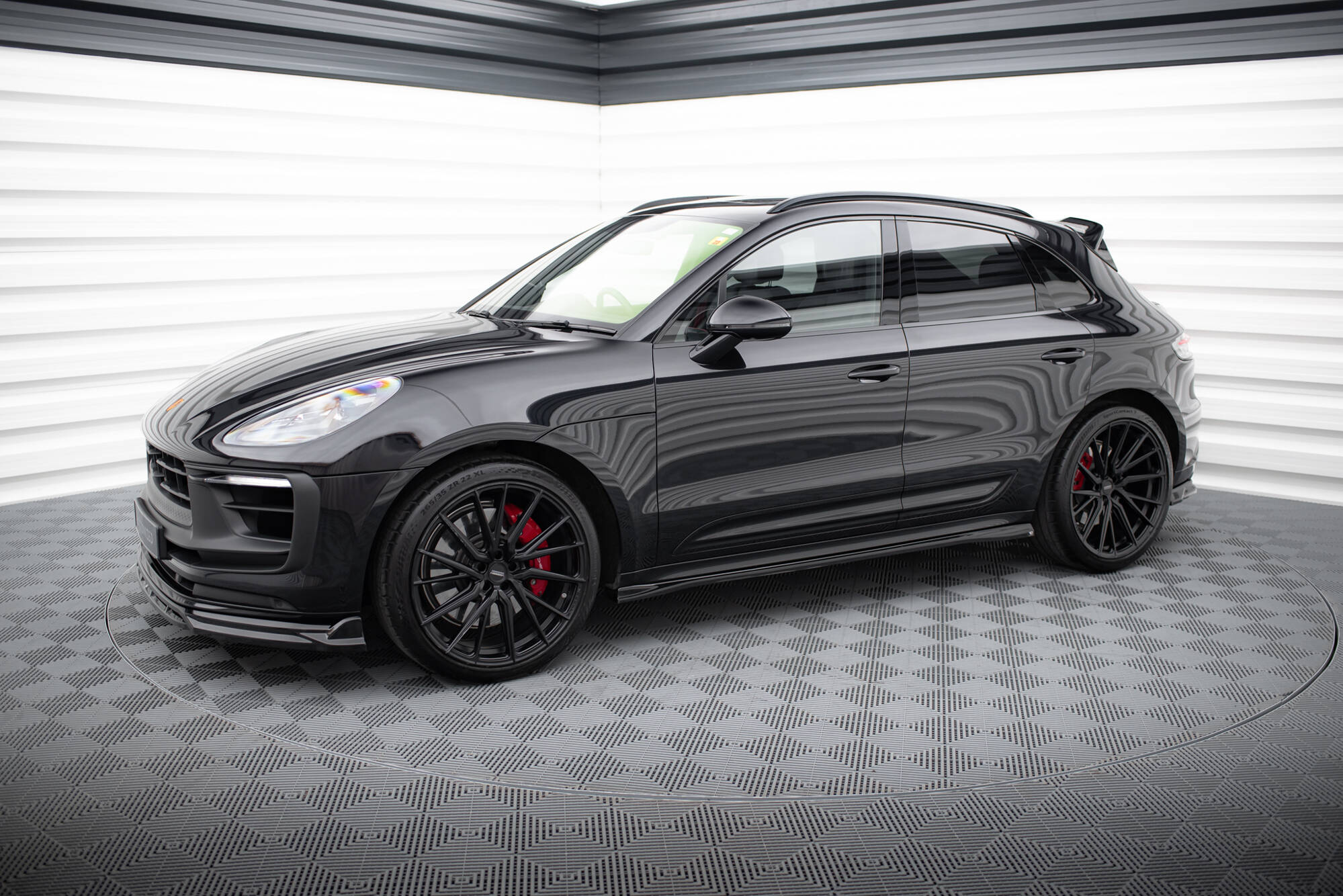 Maxton Seitenschweller Ansatz für Porsche Macan T / GTS Mk1 Facelift 2   schwarz Hochglanz
