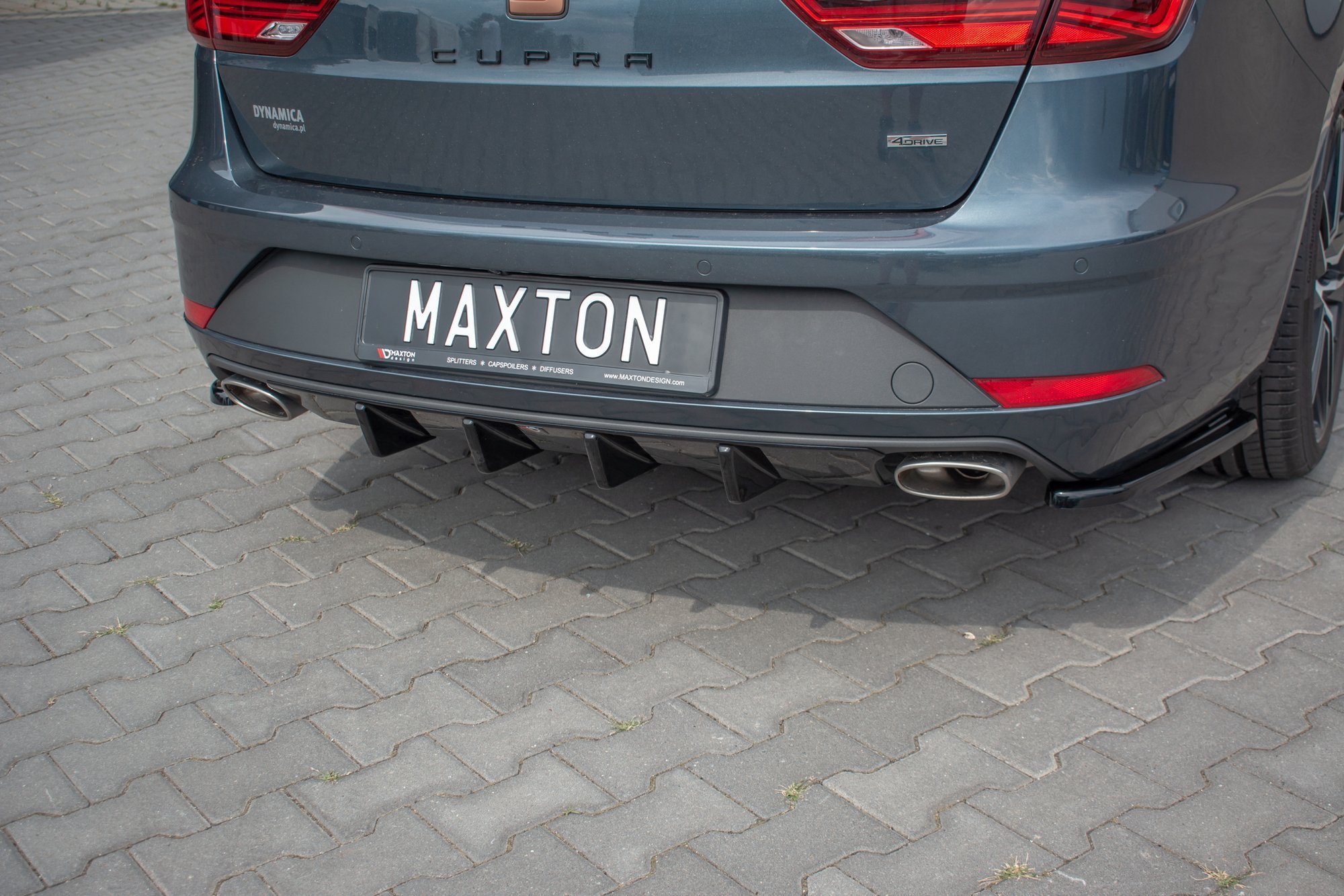 Maxton Diffusor Heck Ansatz V.1 für Seat Leon Cupra Mk3 FL Sportstourer schwarz Hochglanz