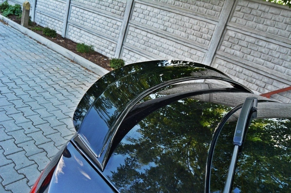 Maxton Spoiler CAP für SKODA OCTAVIA III RS PREFACE/FACELIFT Carbon Look