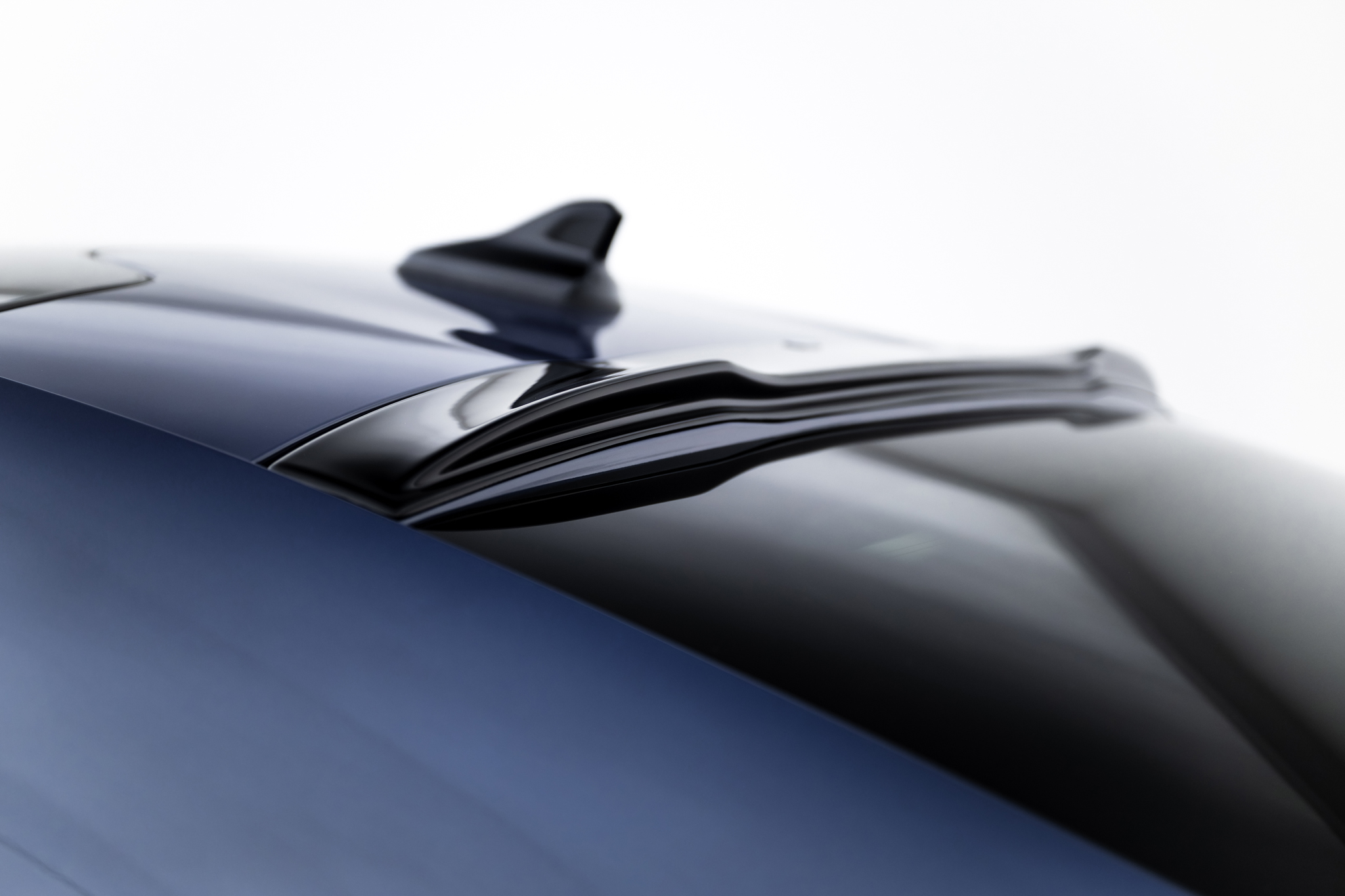 Maxton Heckscheiben Spoiler für Cupra Tavascan Mk1 schwarz Hochglanz