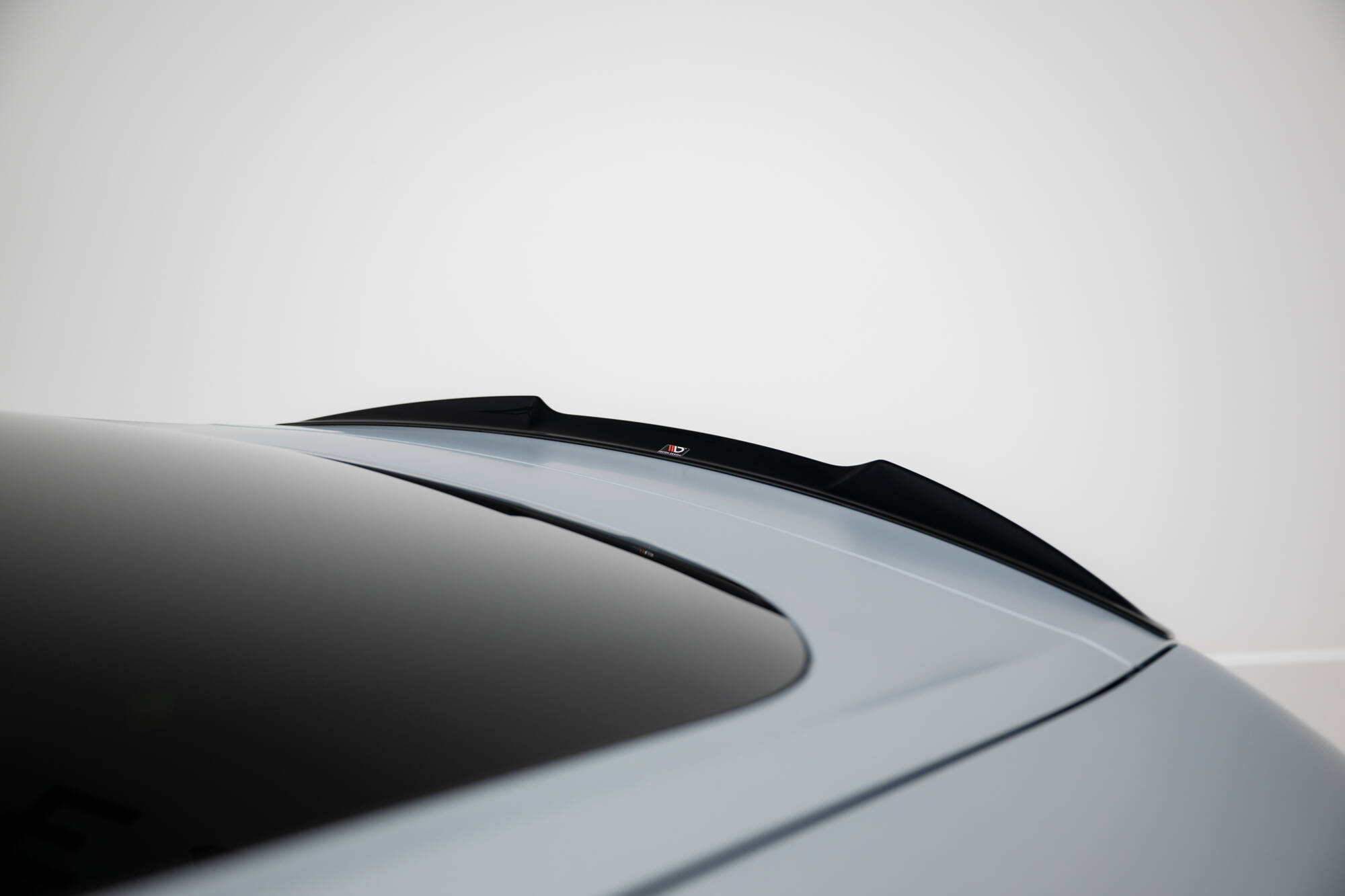 Maxton Spoiler CAP 3D für Mercedes-AMG GT 63 / 55 / 63 S E Performance C192 schwarz Hochglanz